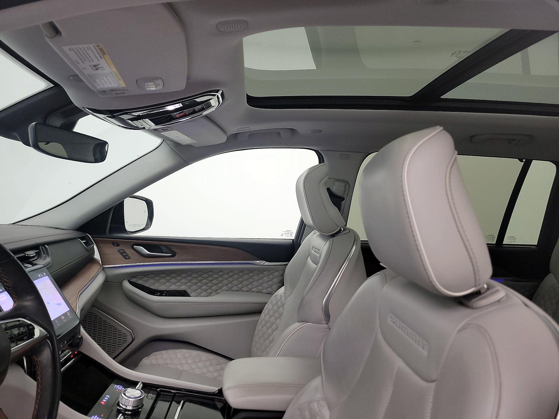 Thumbnail: 2021 Jeep Grand Cherokee L - 20