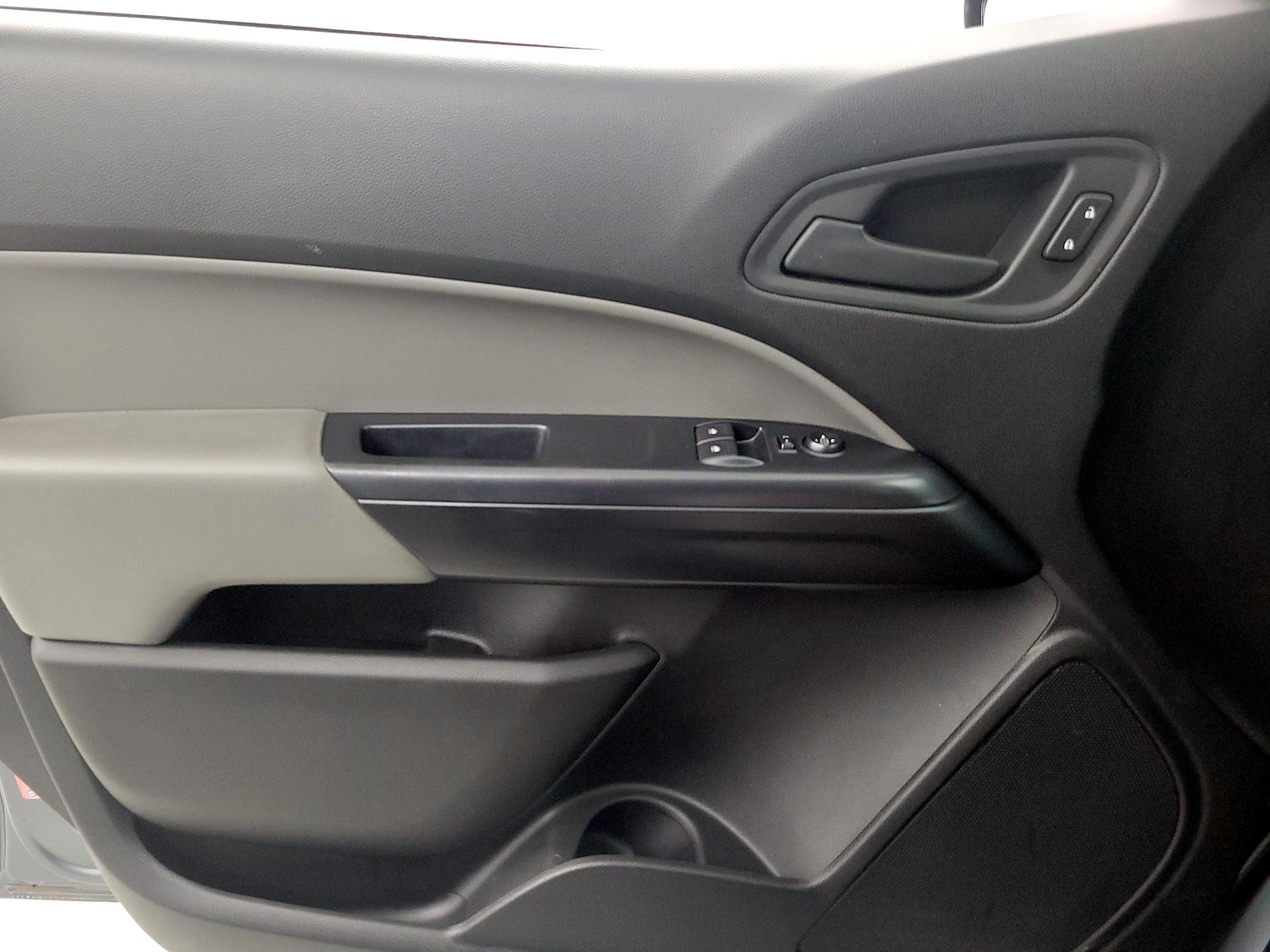 Thumbnail: 2019 Chevrolet Colorado - 12