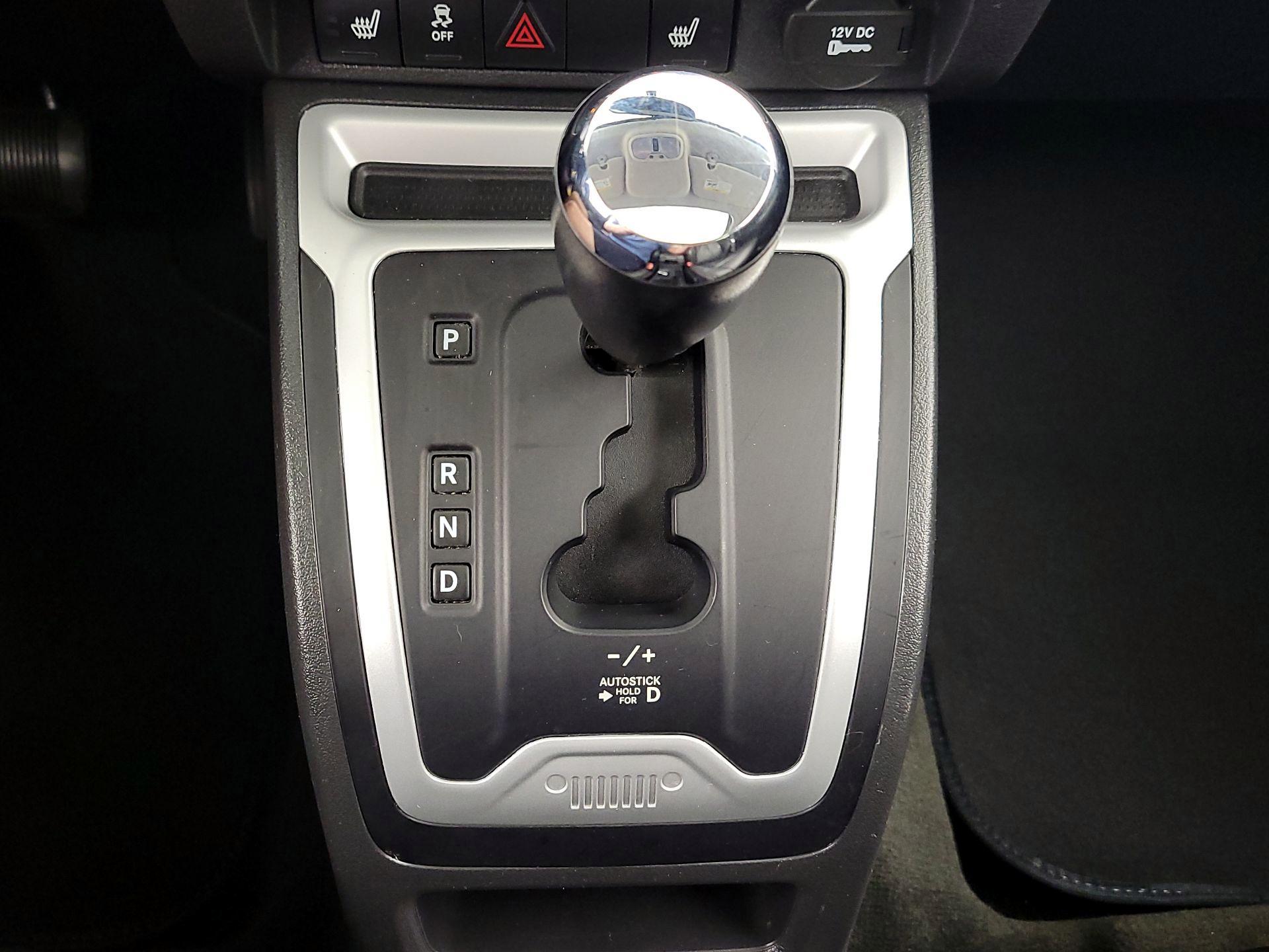 Thumbnail: 2016 Jeep Compass - 16