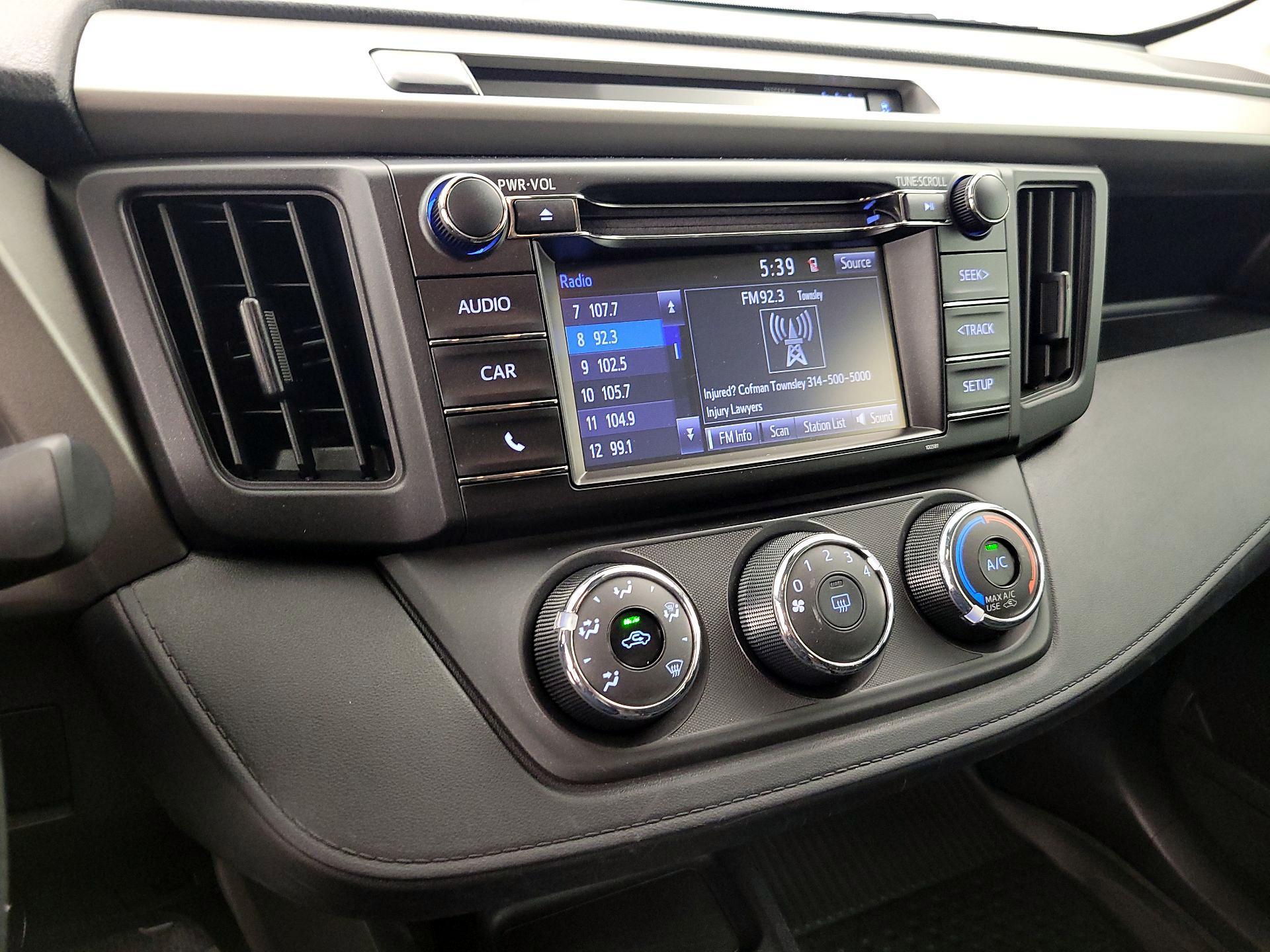 Thumbnail: 2018 Toyota RAV4 - 15