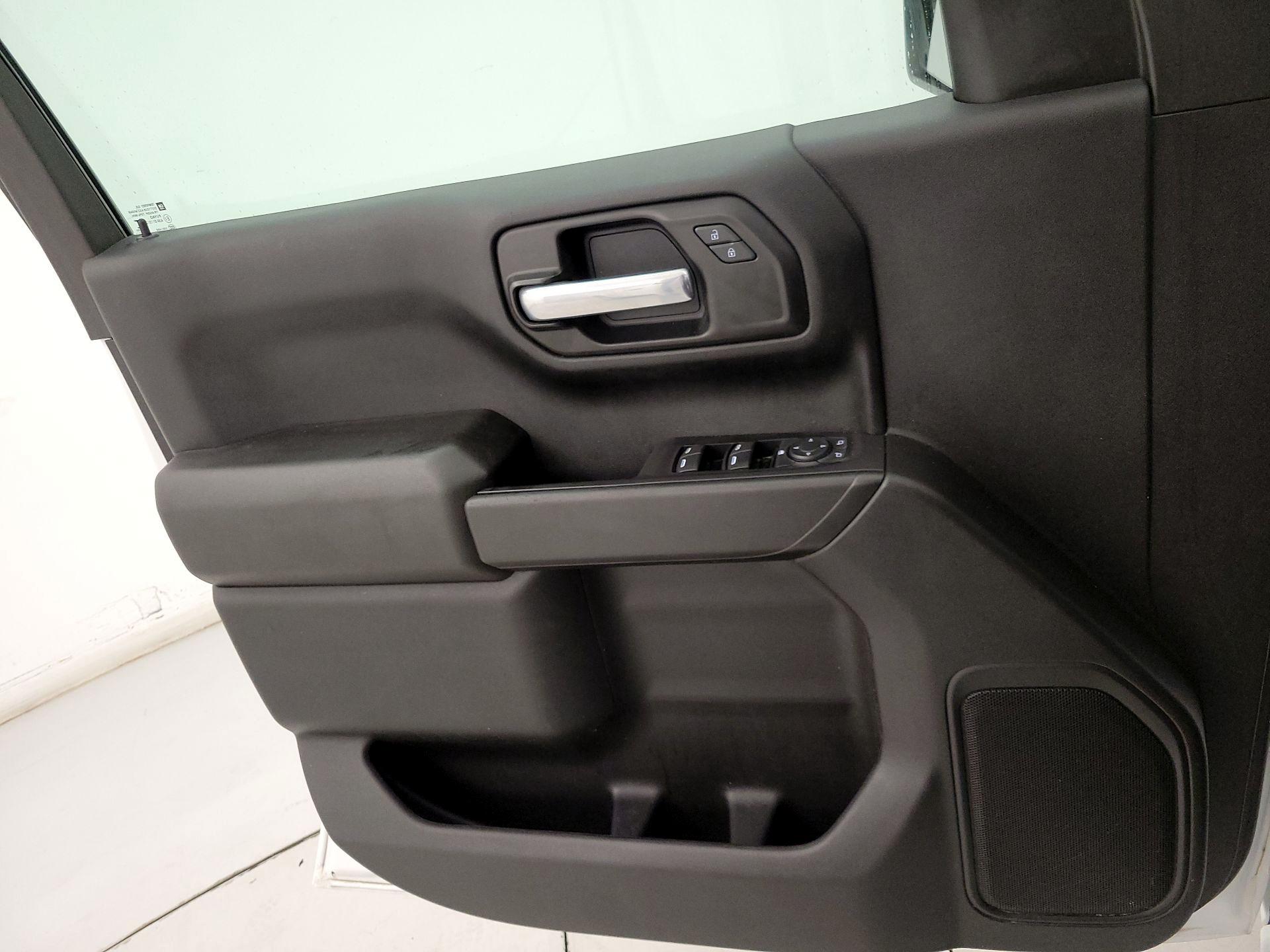 Thumbnail: 2021 Chevrolet Silverado 1500 - 12