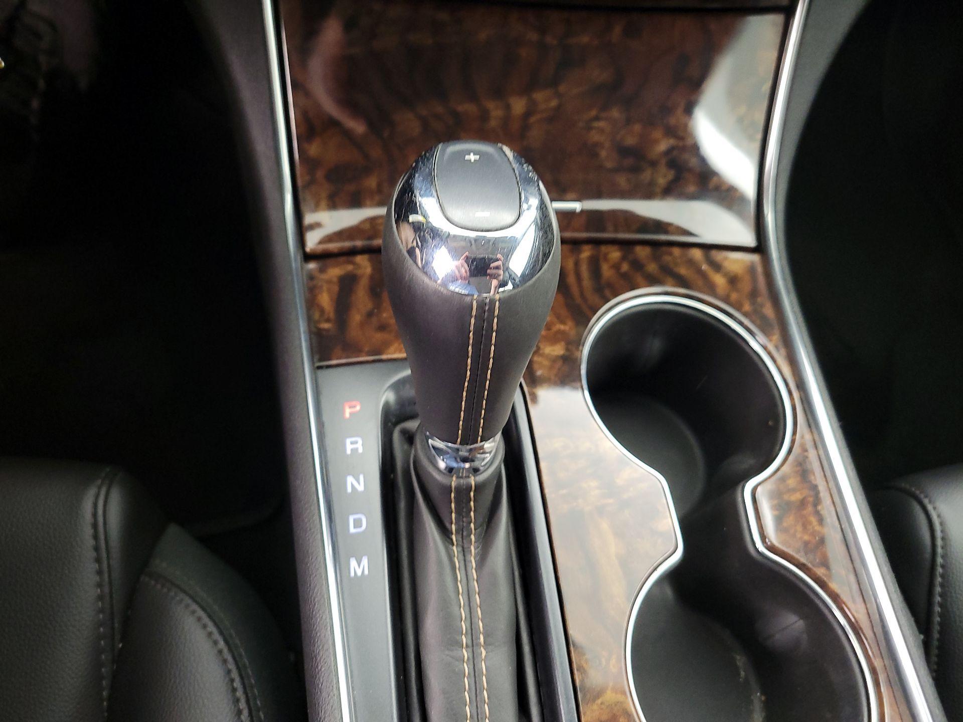 Thumbnail: 2014 Chevrolet Impala - 17
