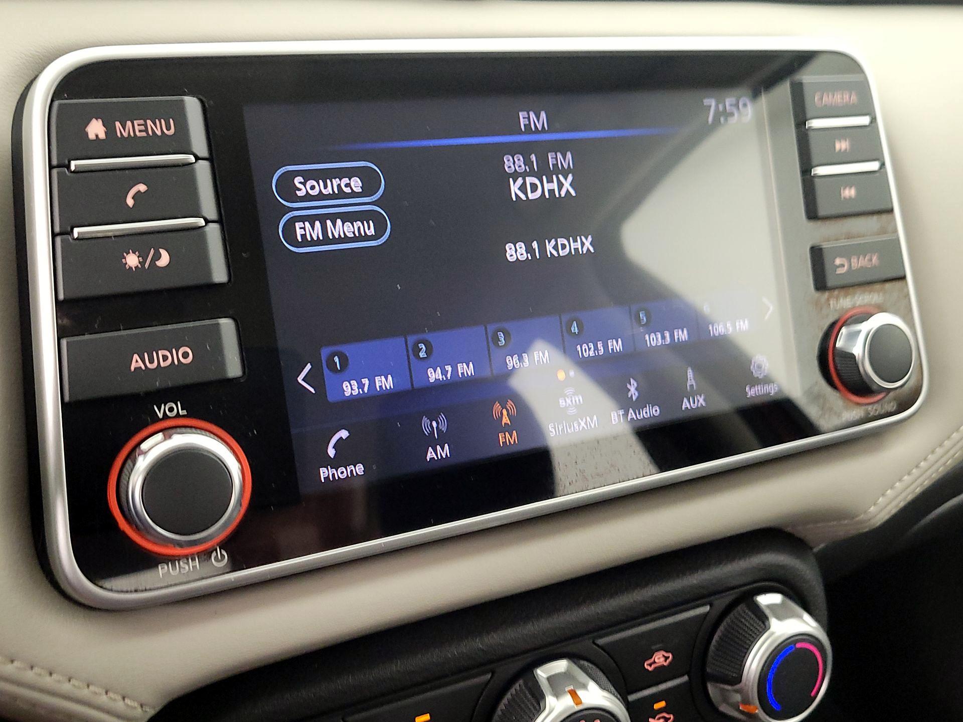 Thumbnail: 2020 Nissan Versa - 15