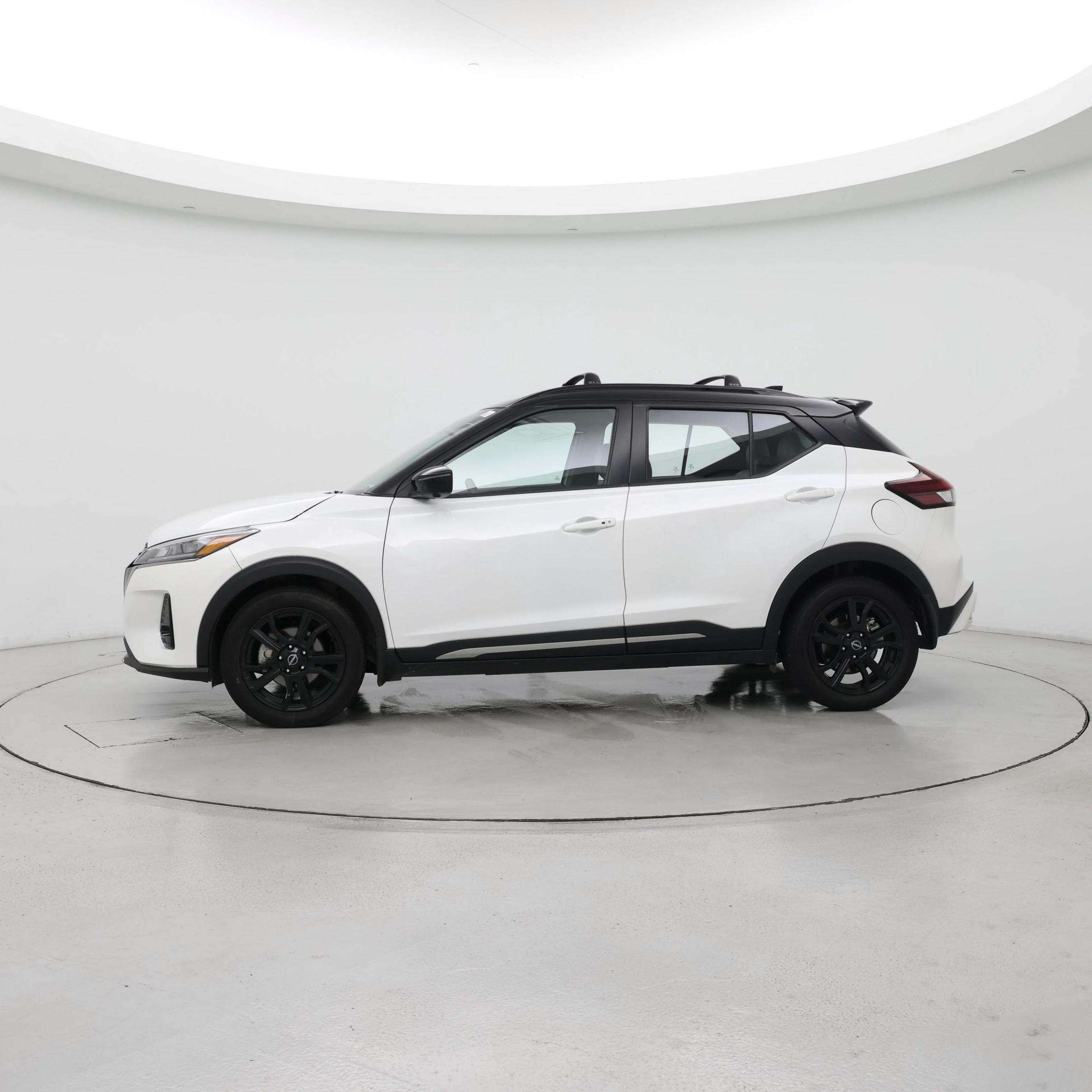 Thumbnail: 2024 Nissan Kicks - 3