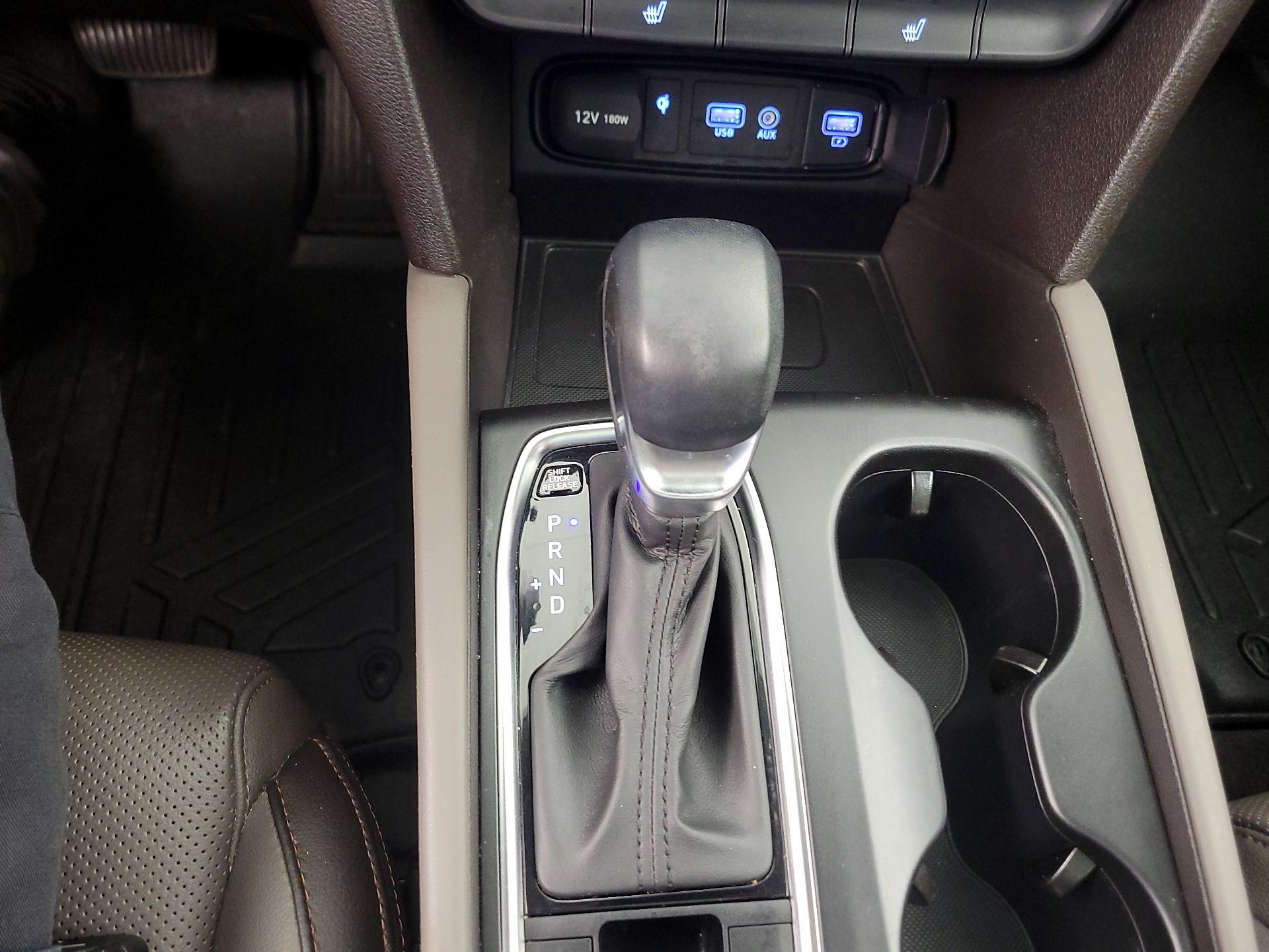 Thumbnail: 2020 Hyundai Santa Fe - 17