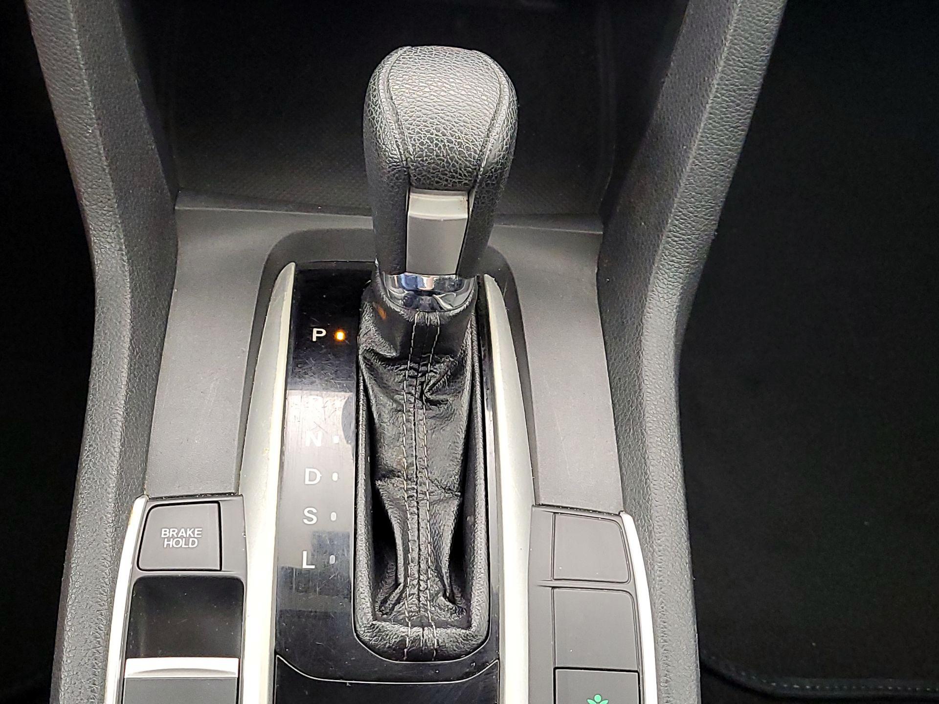 Thumbnail: 2016 Honda Civic - 17