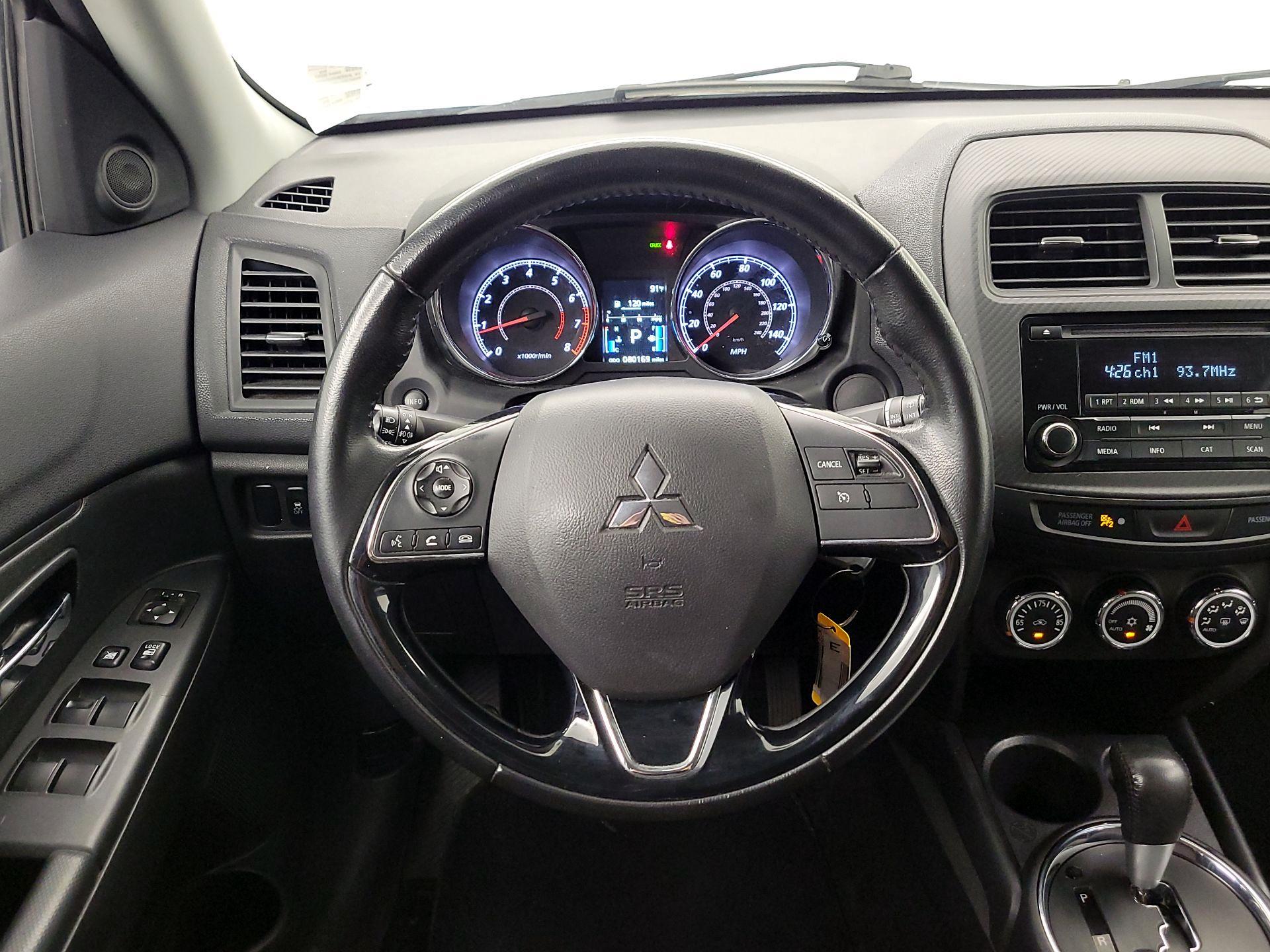 Thumbnail: 2017 Mitsubishi Outlander Sport - 10