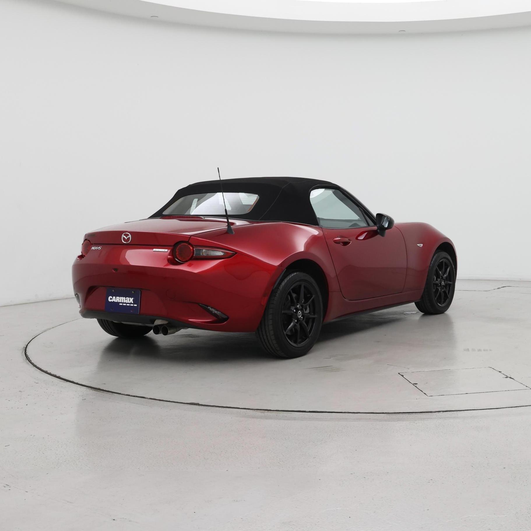 Thumbnail: 2023 Mazda MX-5 Miata - 8