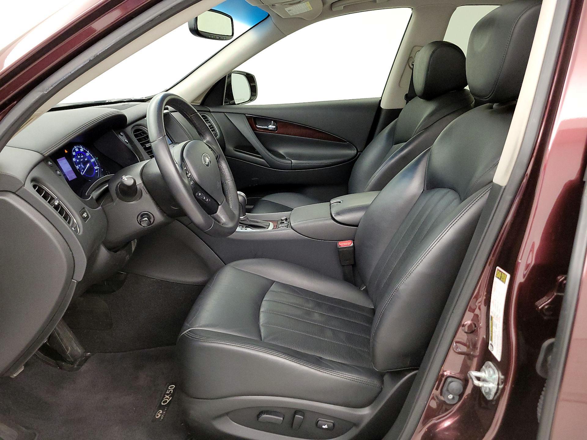 Thumbnail: 2017 INFINITI QX50 - 11