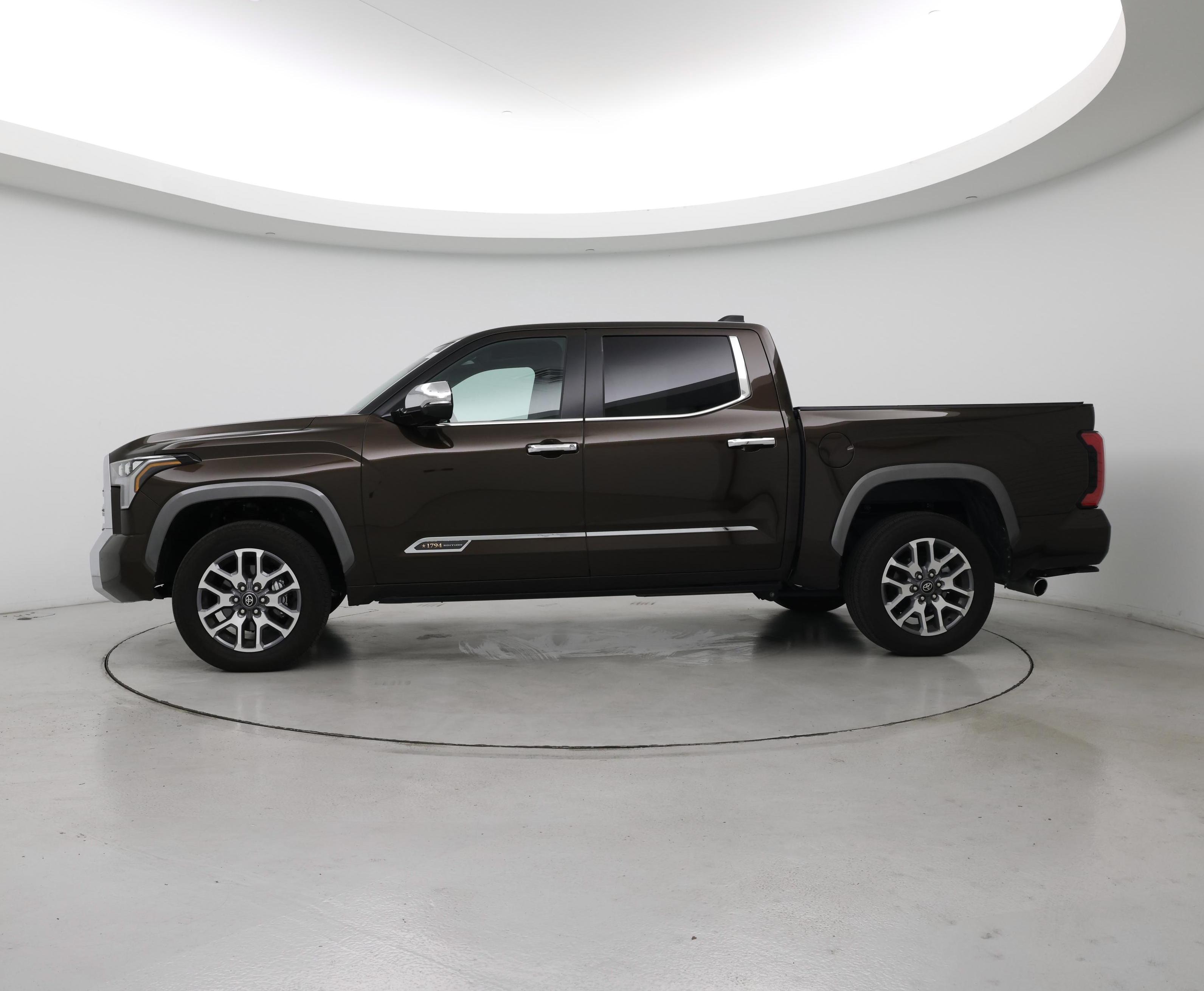 Thumbnail: 2025 Toyota Tundra - 3