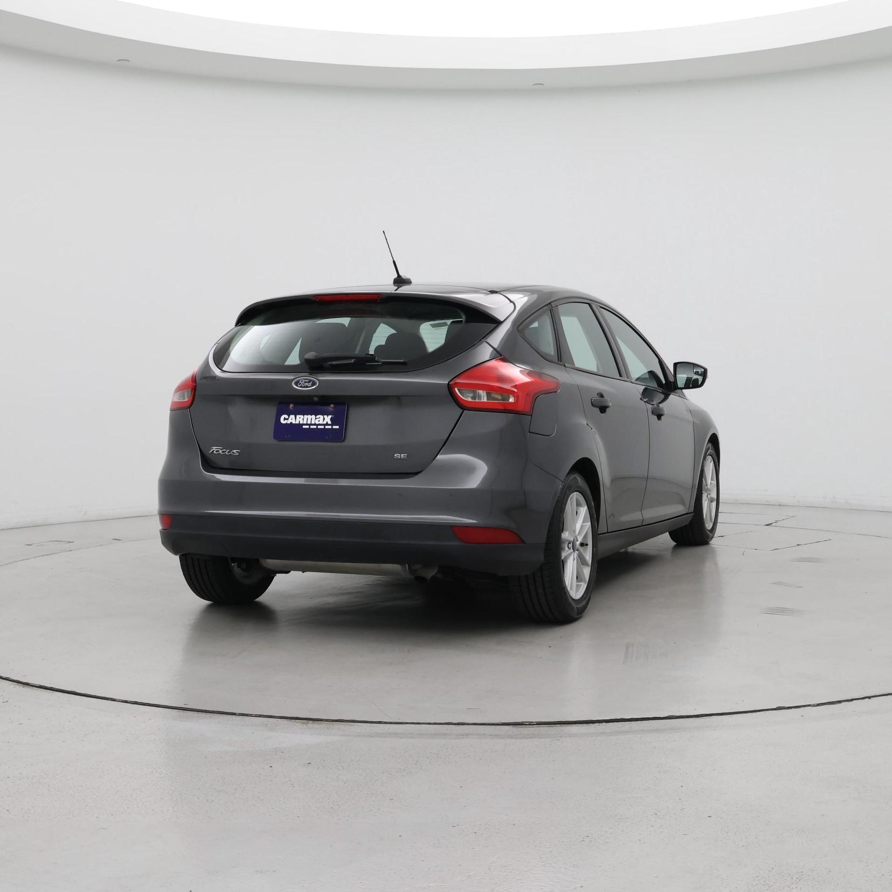 Thumbnail: 2017 Ford Focus - 8