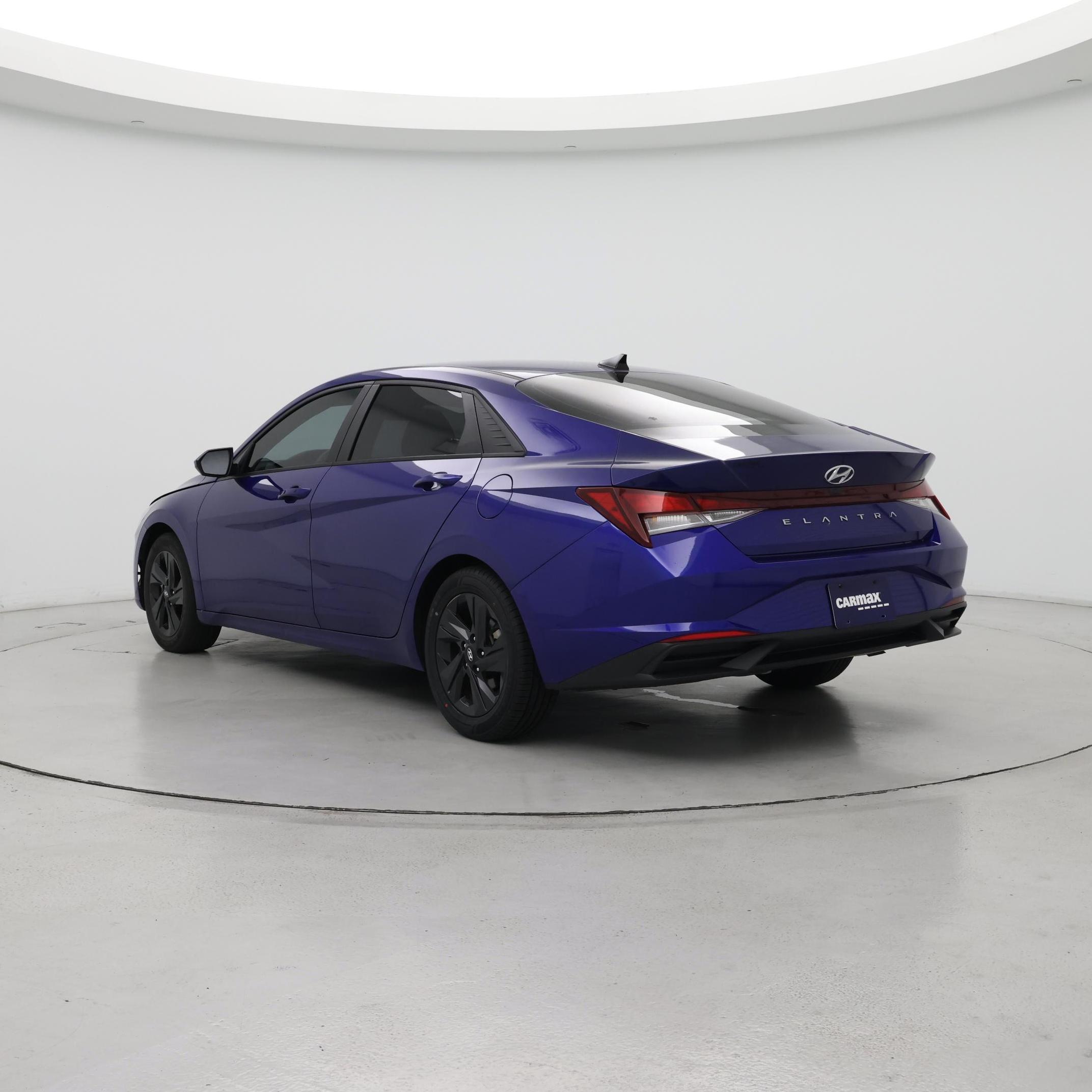 Thumbnail: 2023 Hyundai Elantra - 2