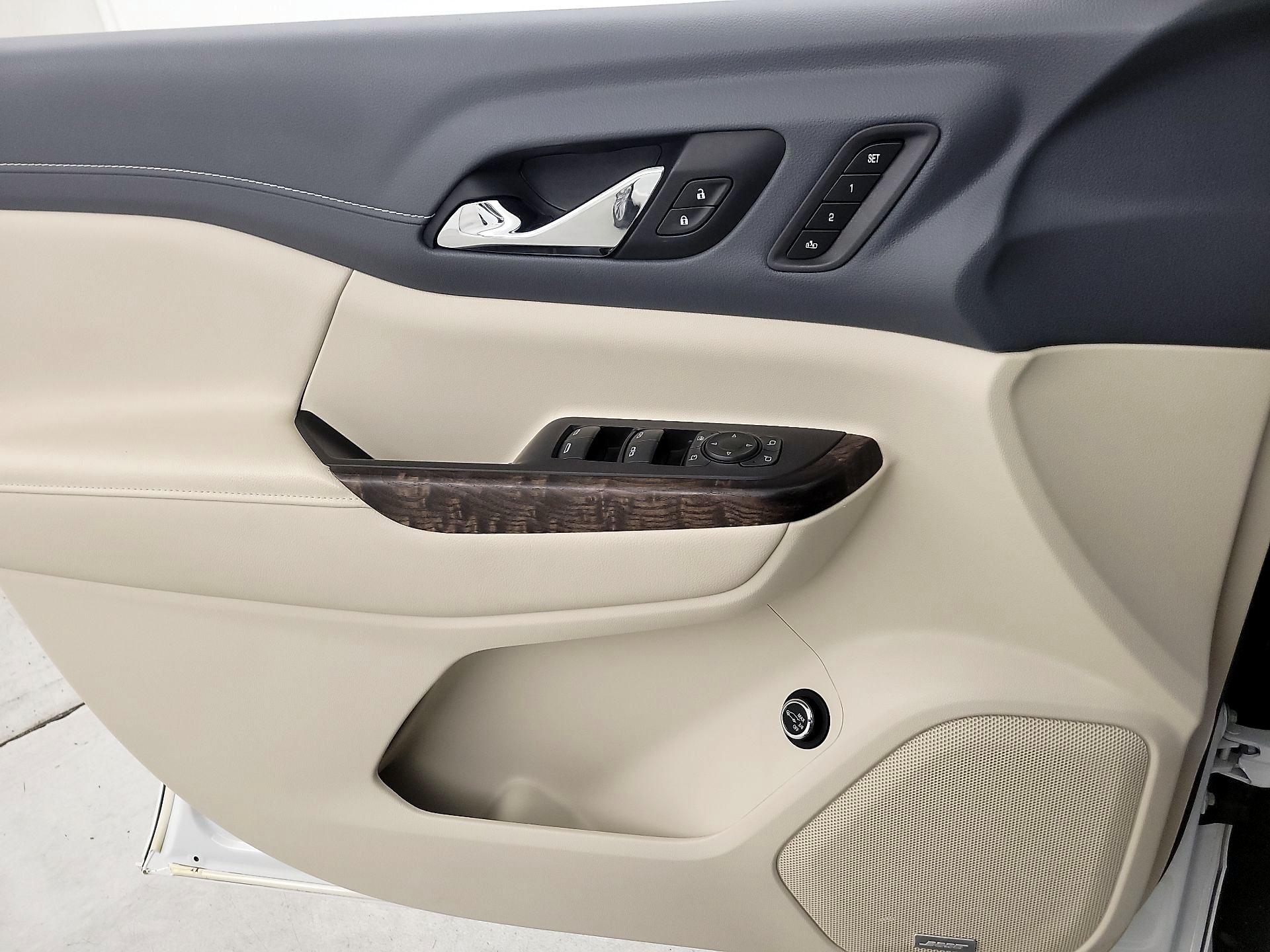 Thumbnail: 2020 GMC Acadia - 12
