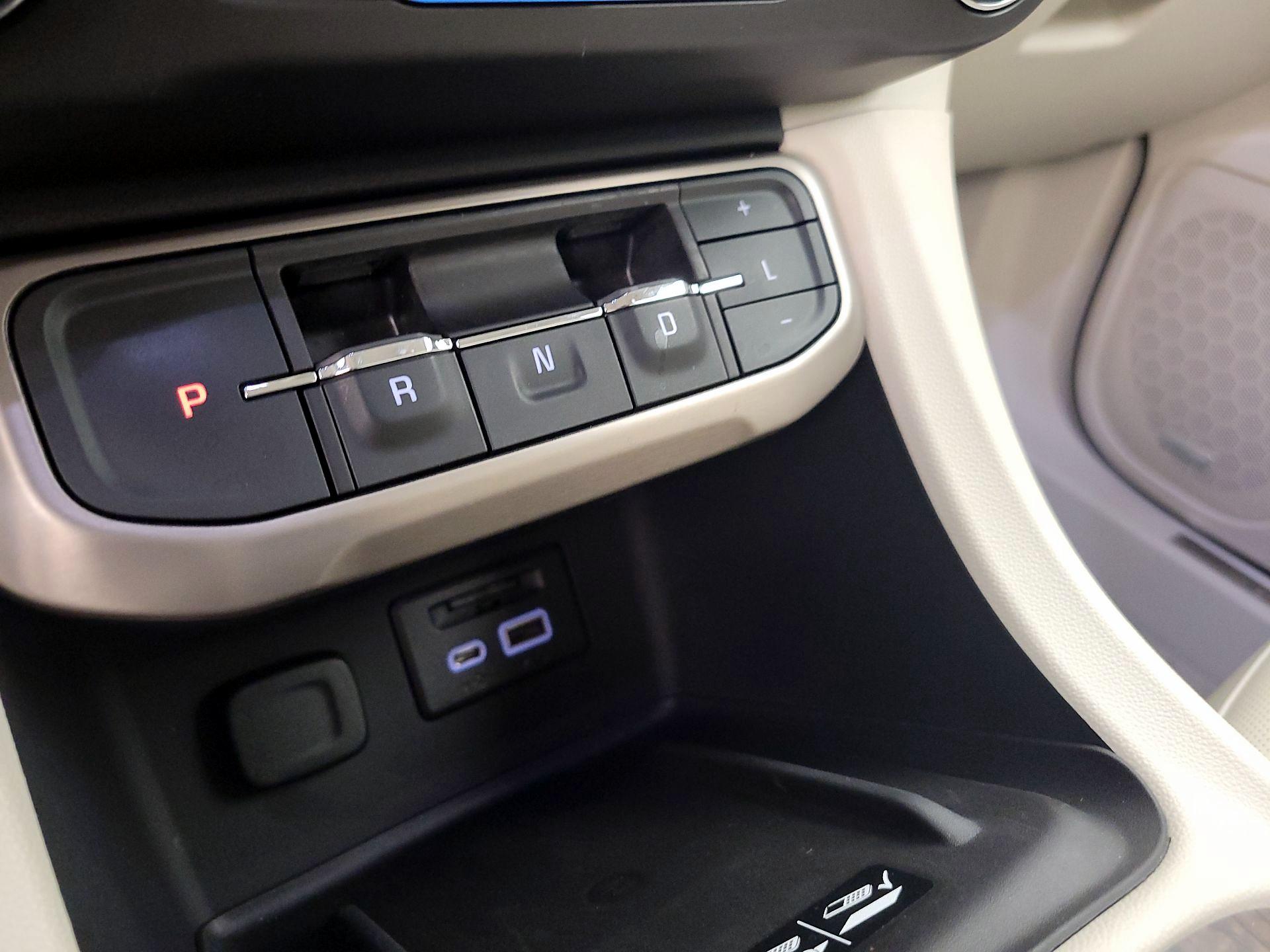 Thumbnail: 2020 GMC Acadia - 17
