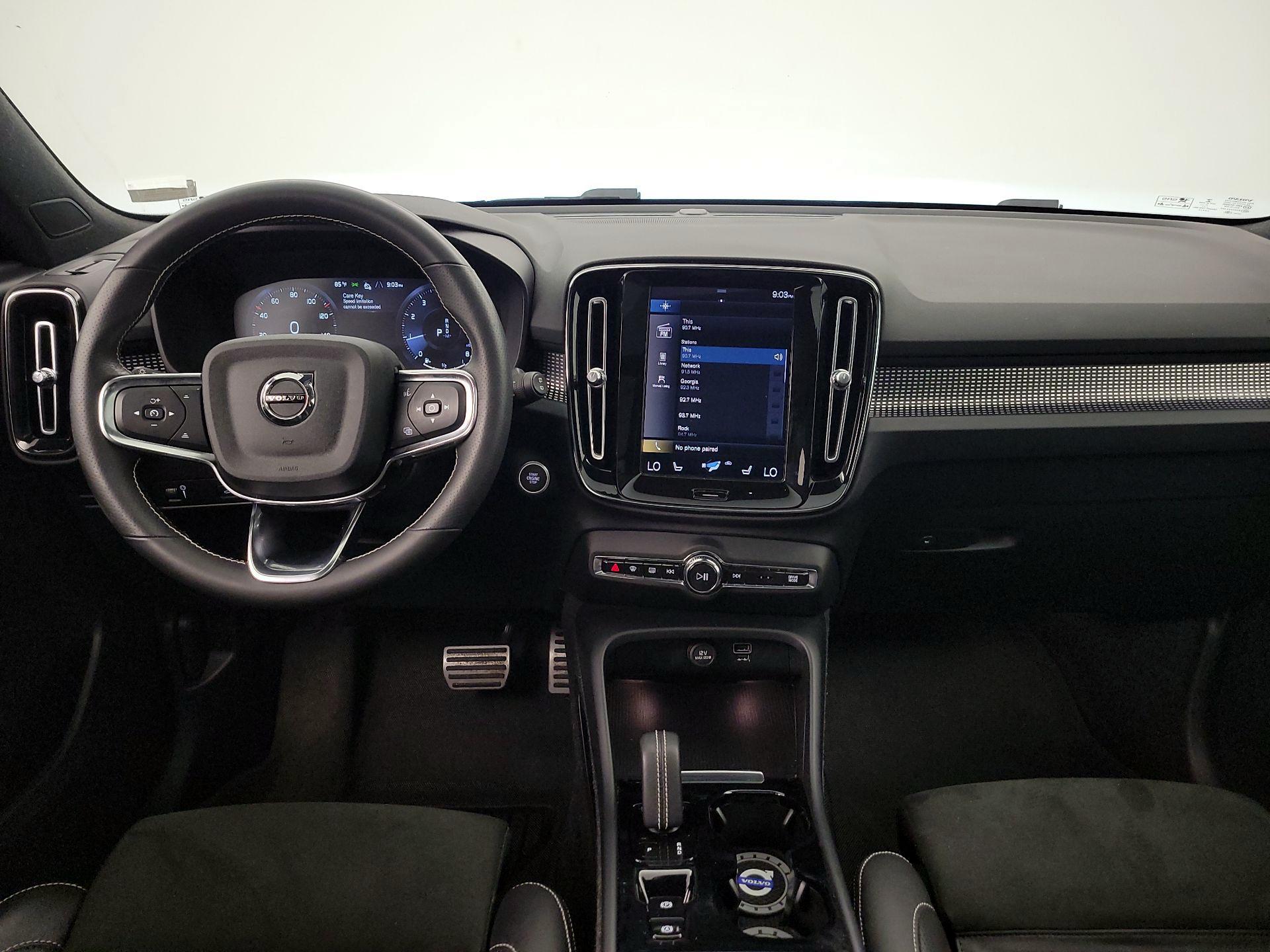 Thumbnail: 2021 Volvo XC40 - 9