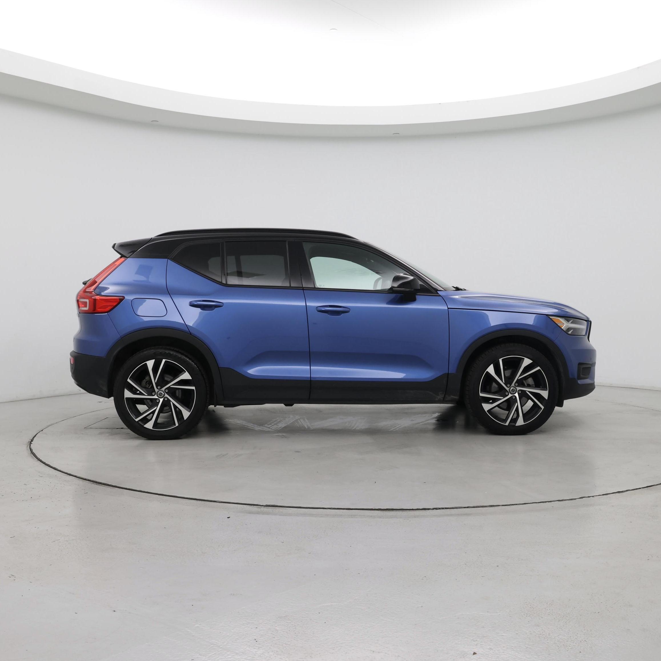 Thumbnail: 2021 Volvo XC40 - 7