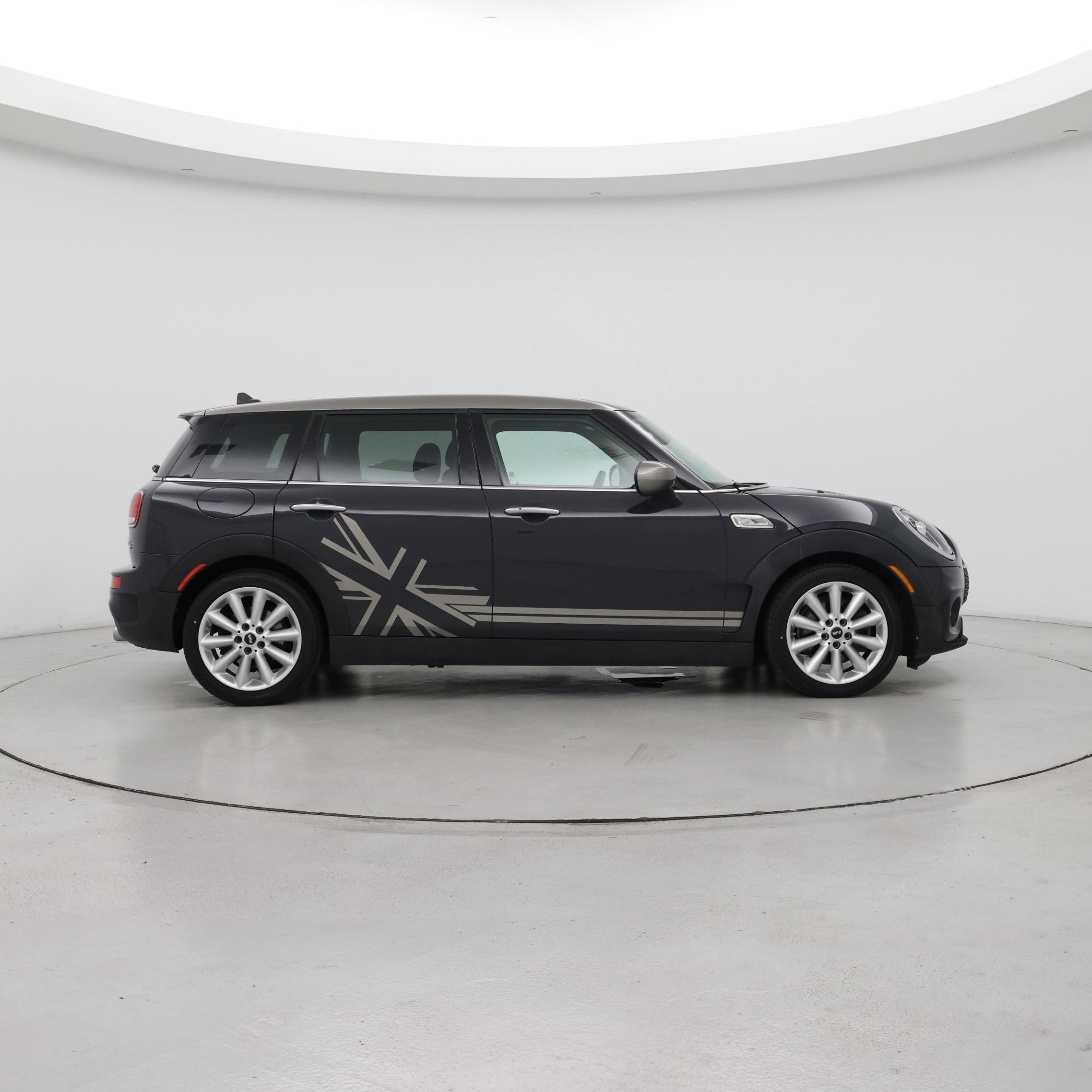 Thumbnail: 2021 MINI Cooper Clubman - 7