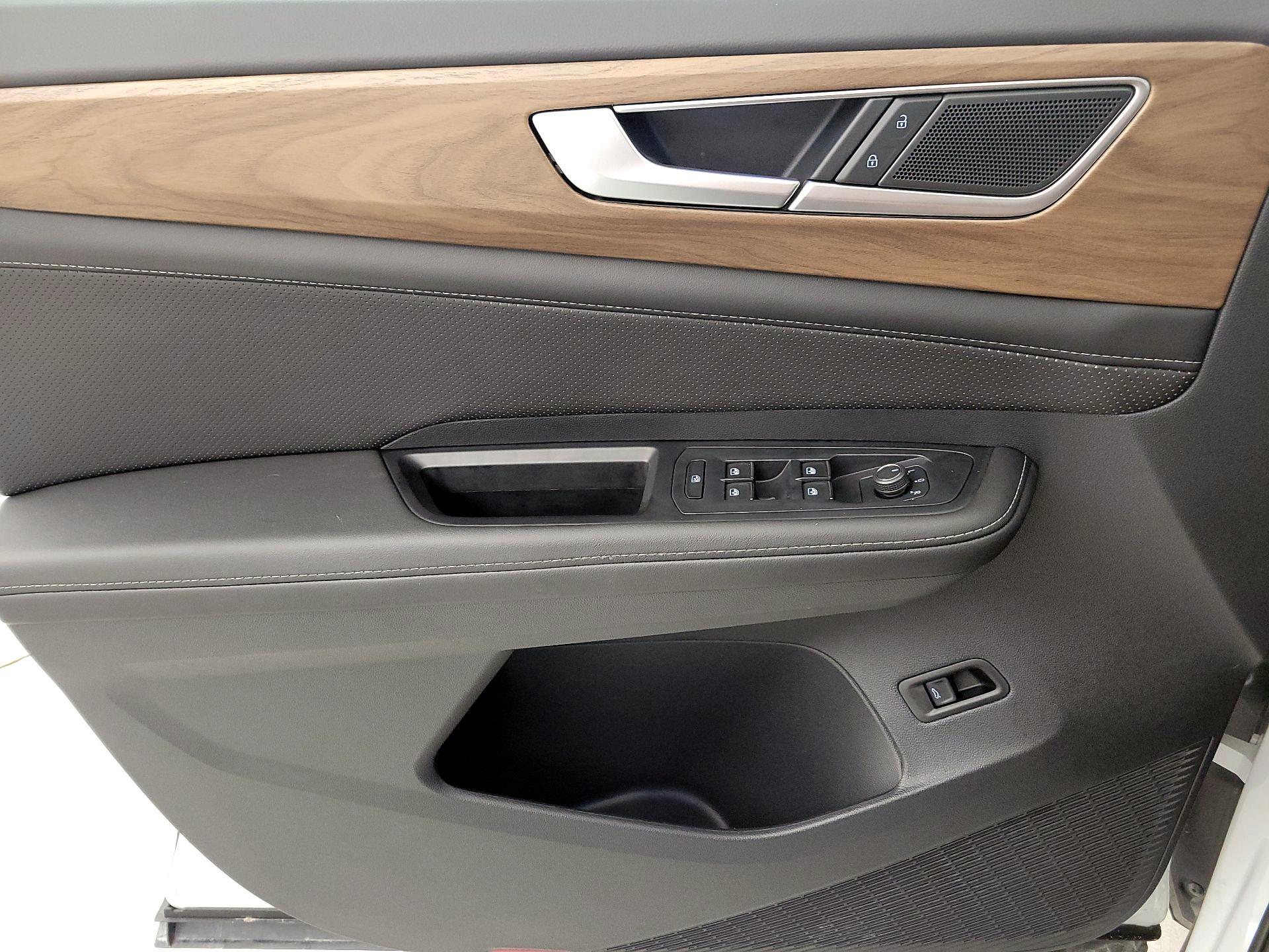 Thumbnail: 2024 Volkswagen Atlas - 12