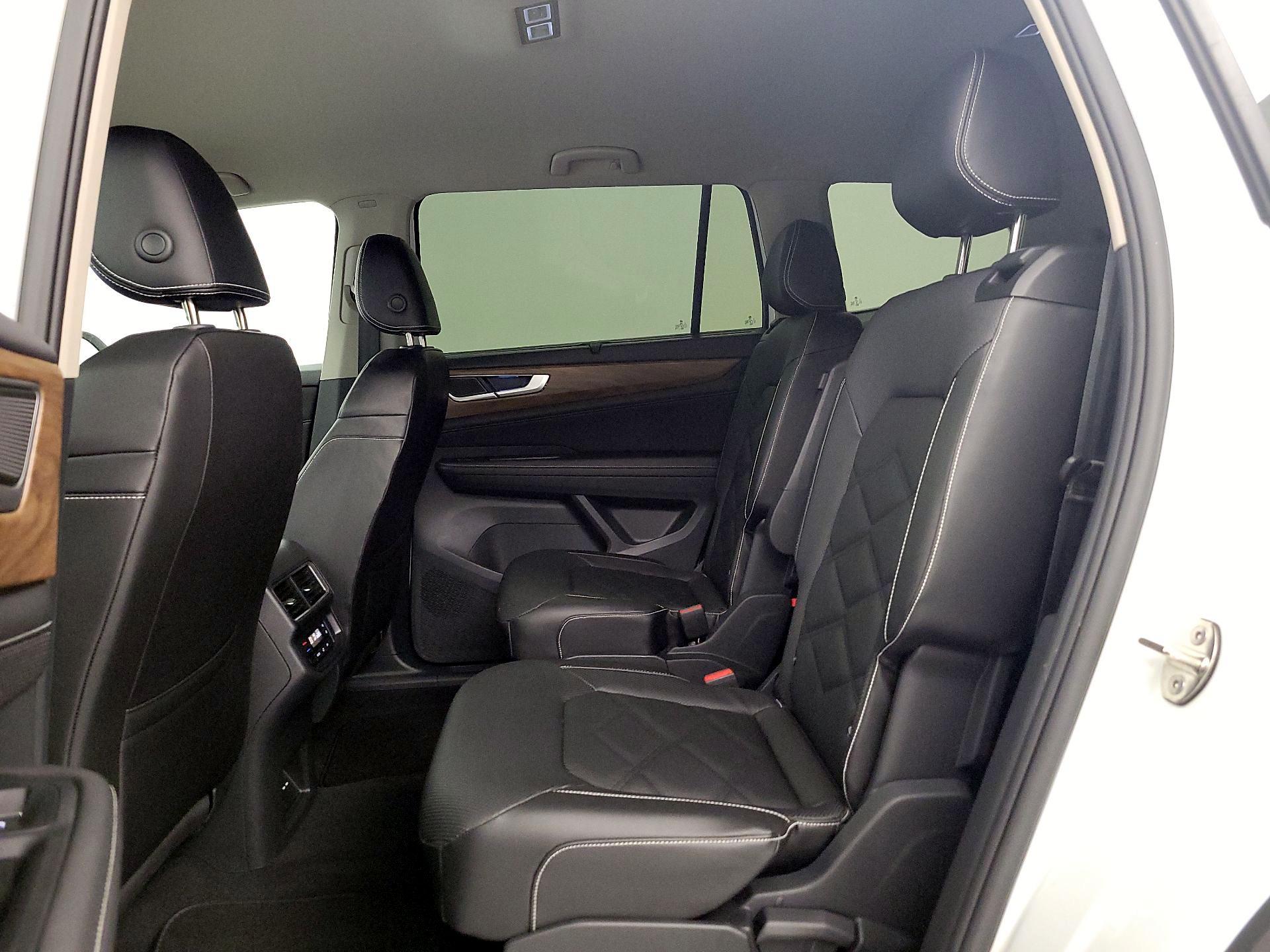 Thumbnail: 2024 Volkswagen Atlas - 20