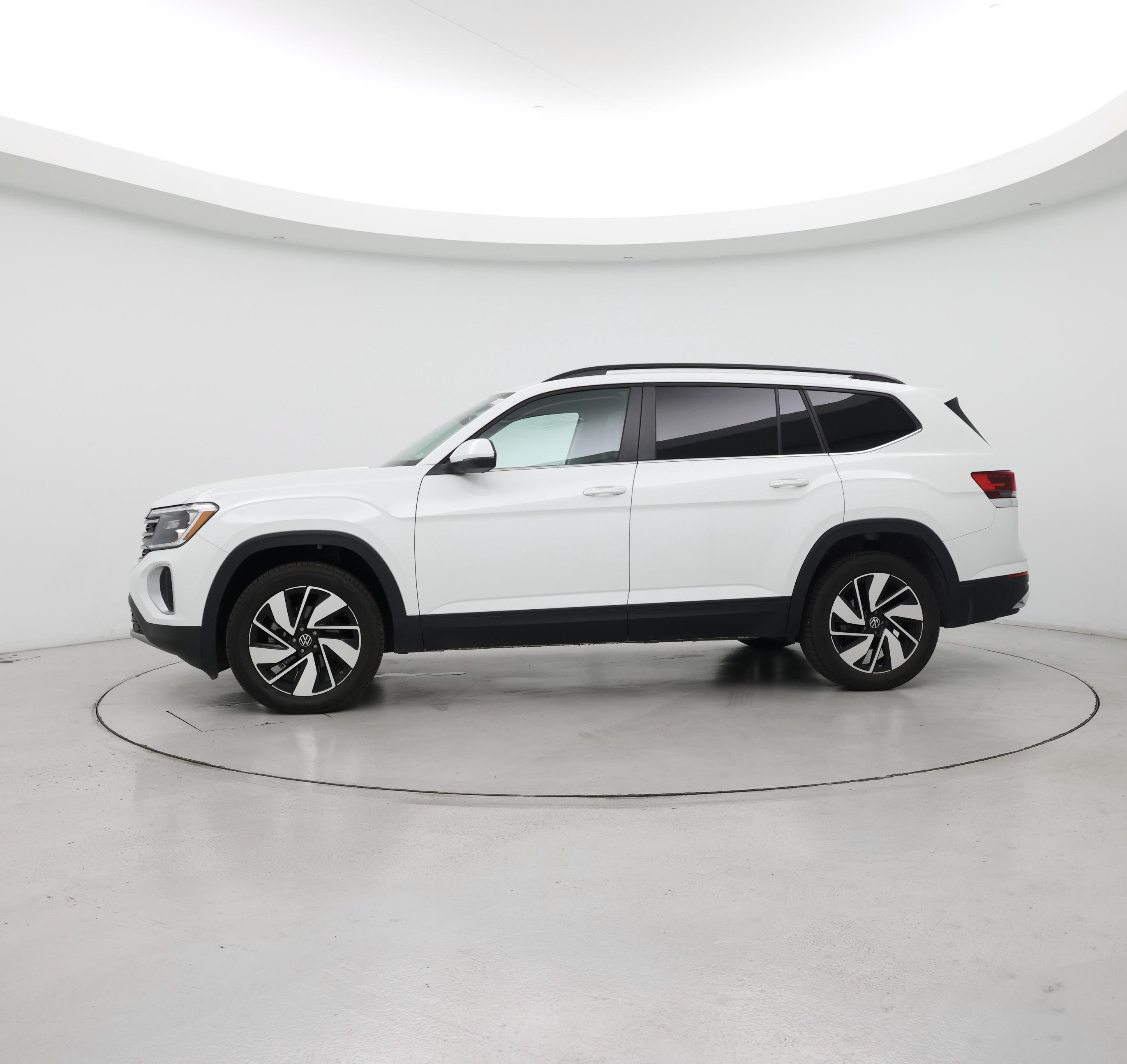 Thumbnail: 2024 Volkswagen Atlas - 3