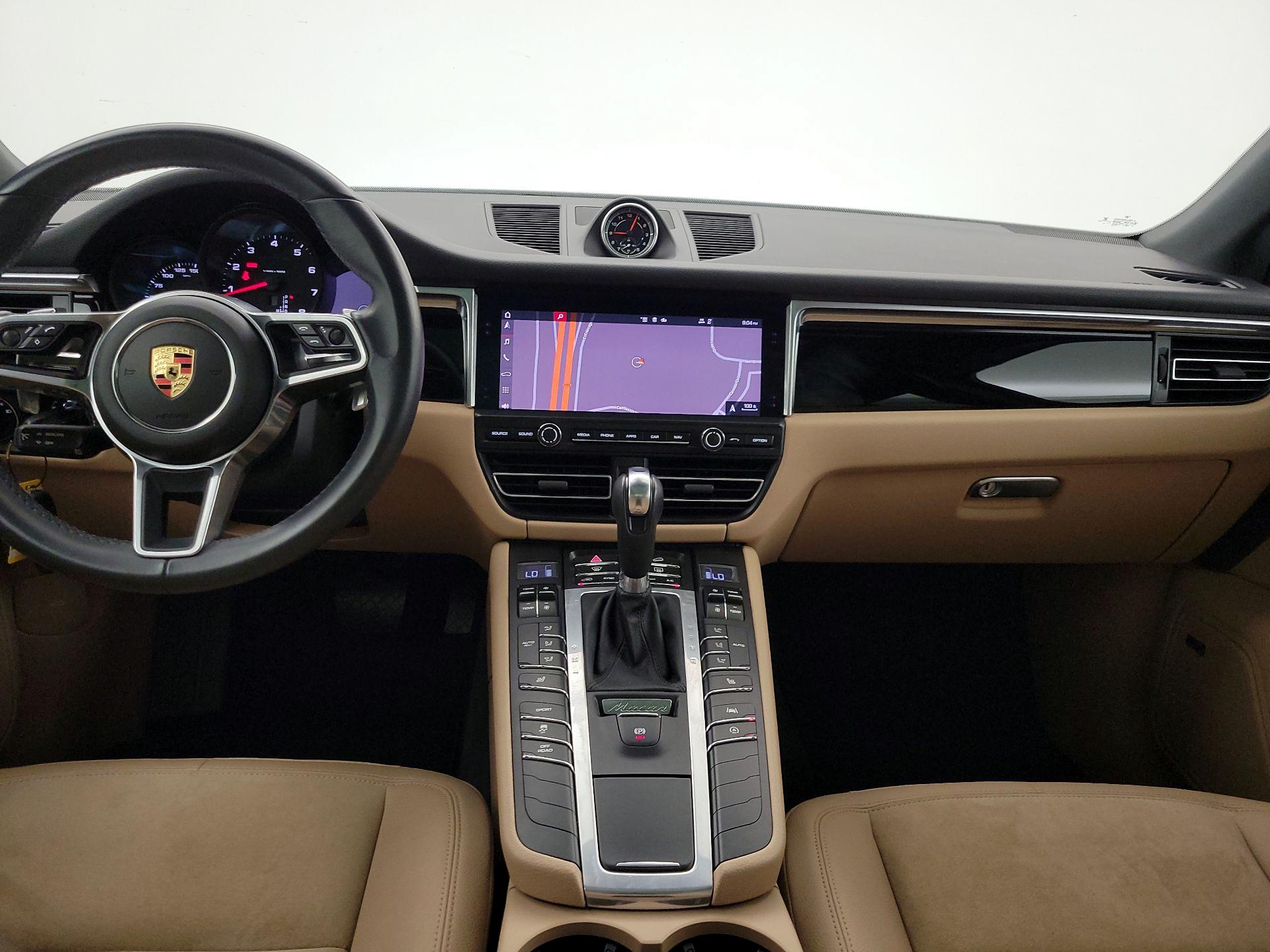 Thumbnail: 2021 Porsche Macan - 9