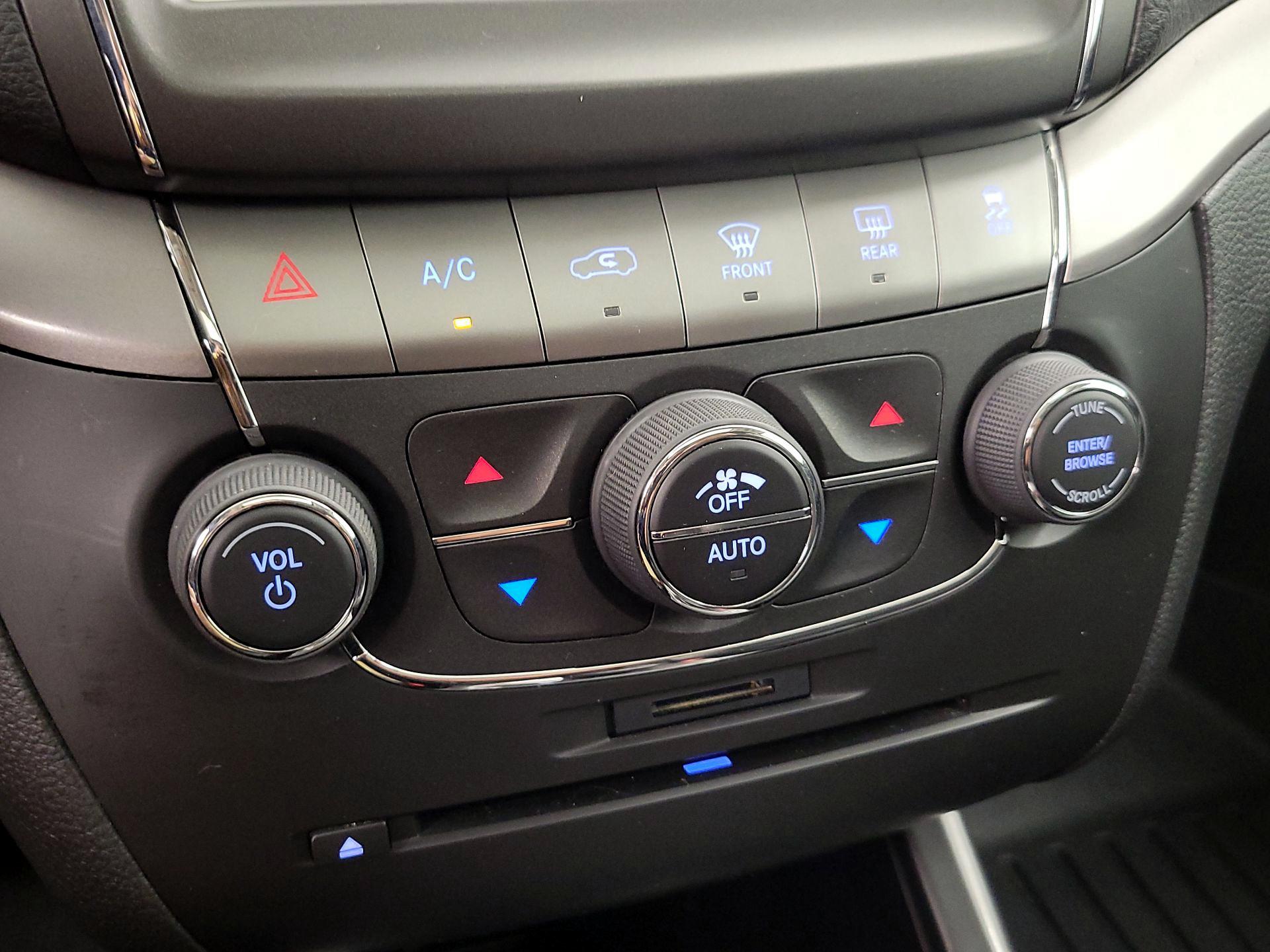 Thumbnail: 2020 Dodge Journey - 17