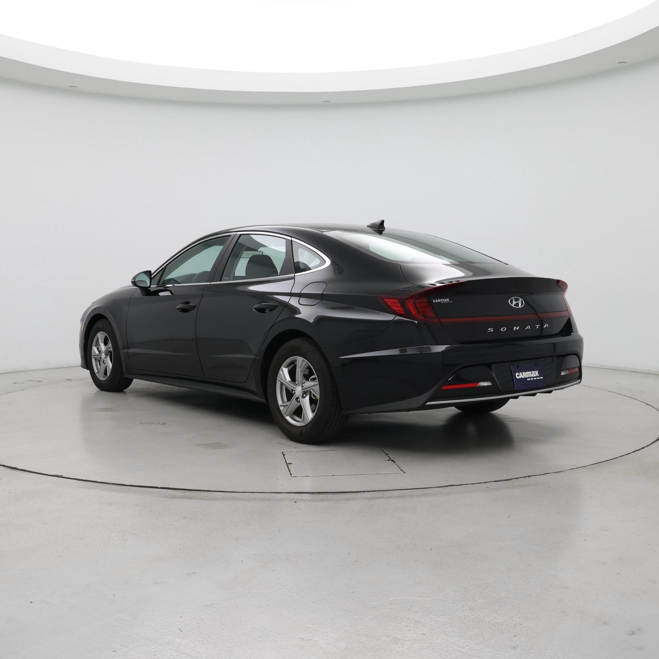 Thumbnail: 2023 Hyundai Sonata - 2