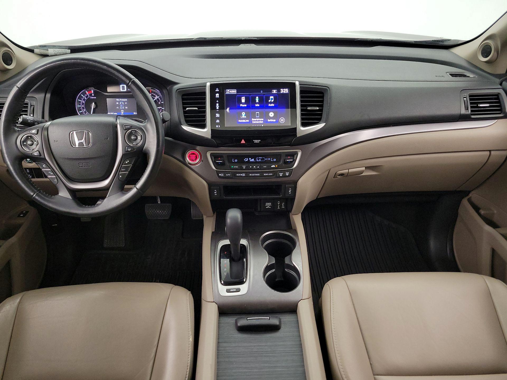 Thumbnail: 2018 Honda Pilot - 9