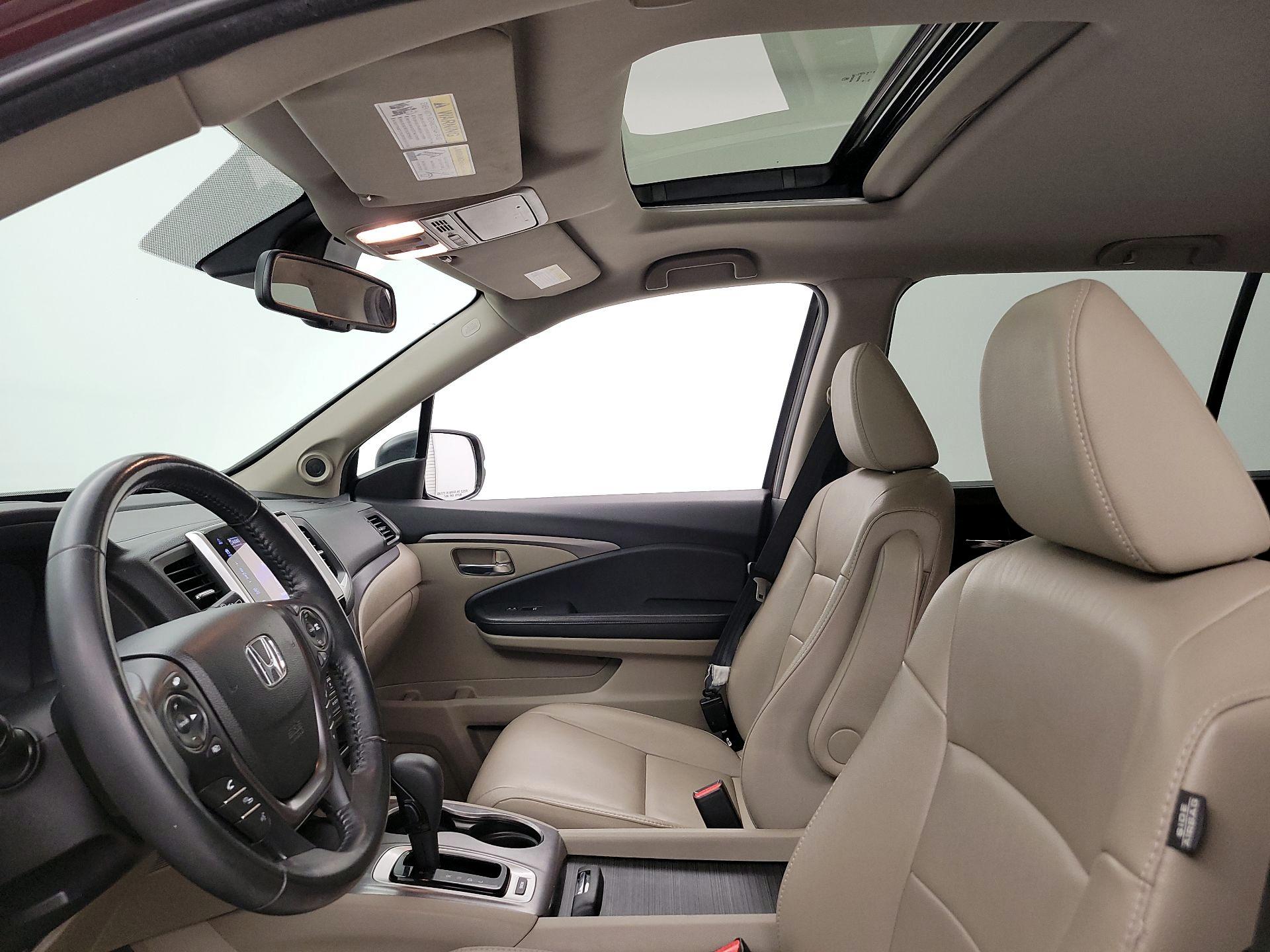 Thumbnail: 2018 Honda Pilot - 19