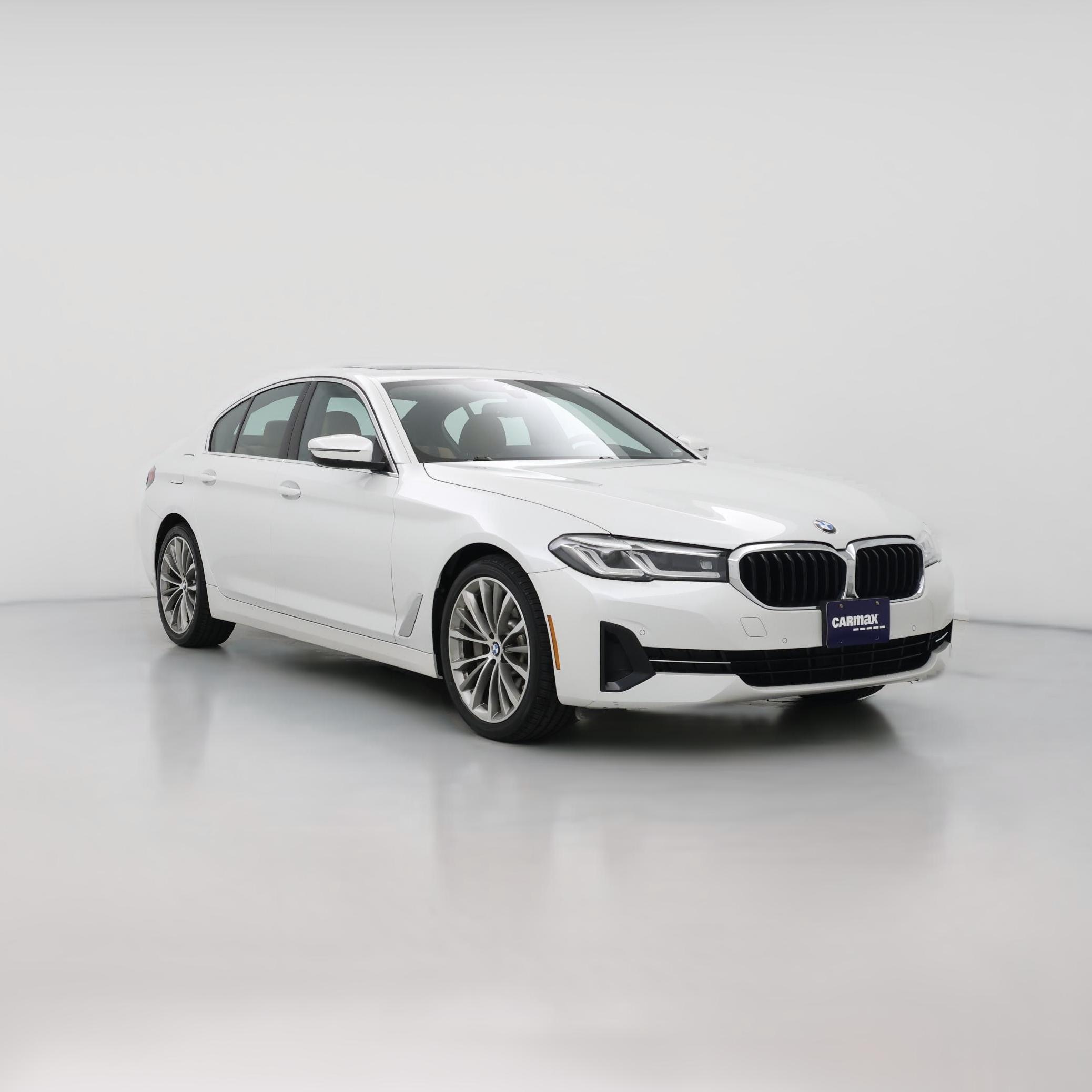 Thumbnail: 2022 BMW 5 Series - 1