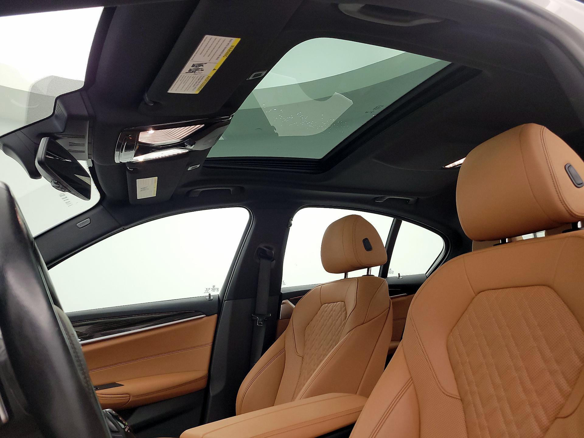 Thumbnail: 2022 BMW 5 Series - 20