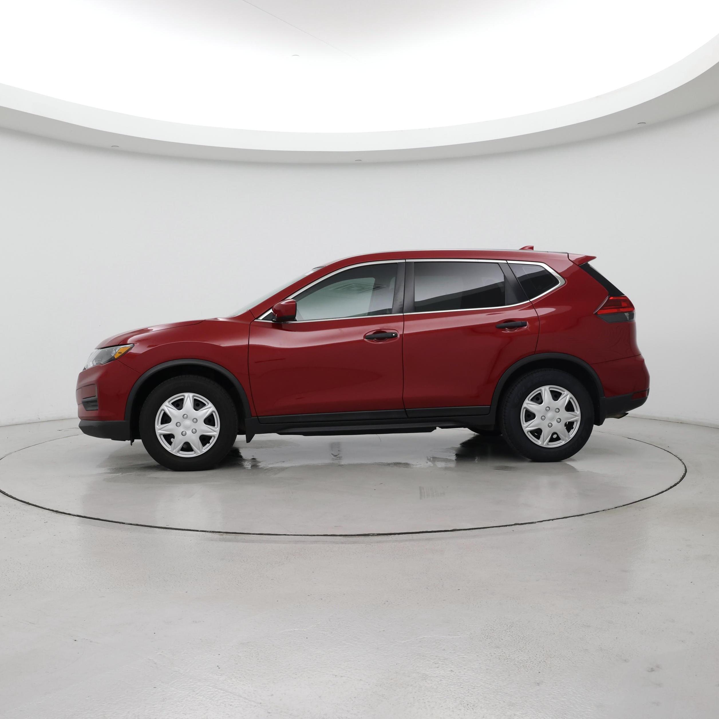 Thumbnail: 2017 Nissan Rogue - 3