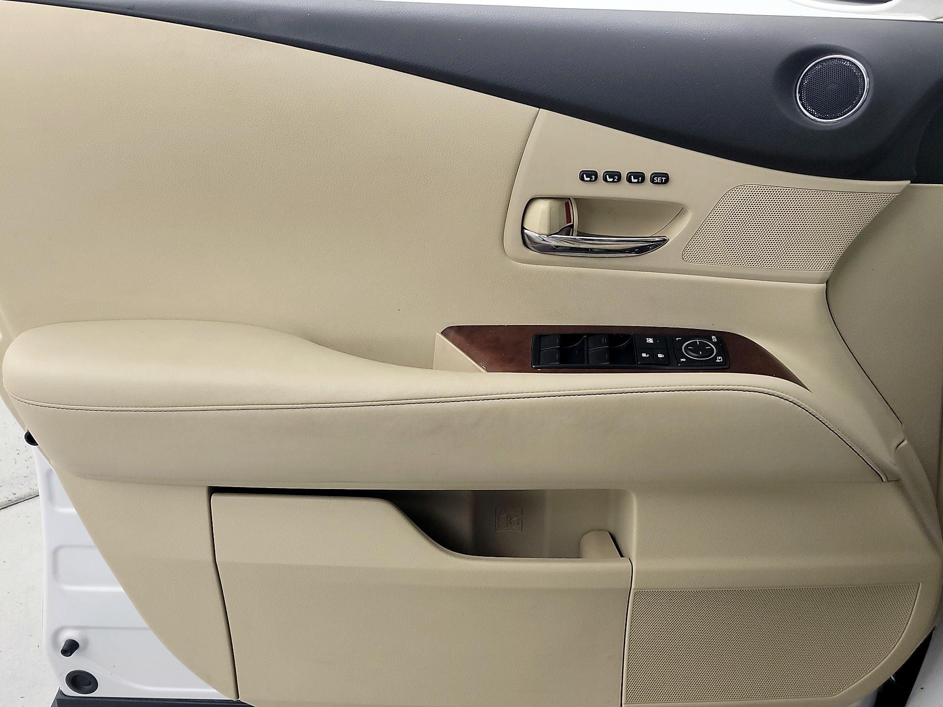 Thumbnail: 2014 Lexus RX - 12