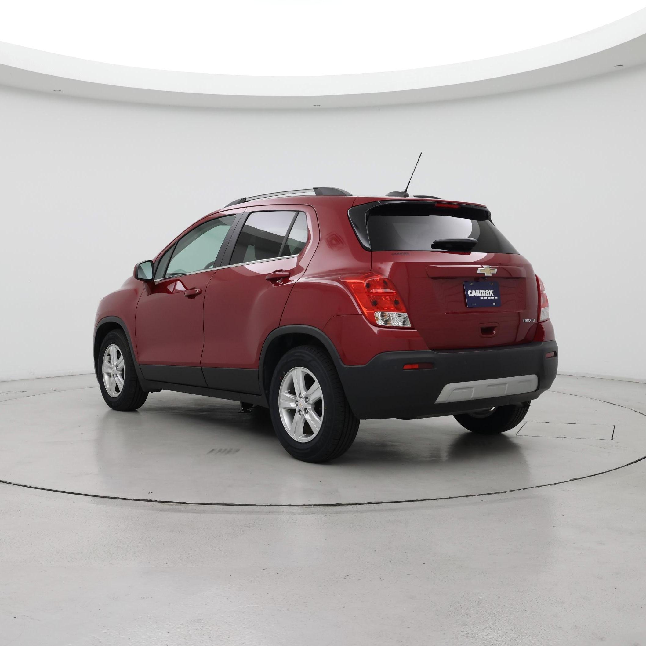 Thumbnail: 2015 Chevrolet Trax - 2