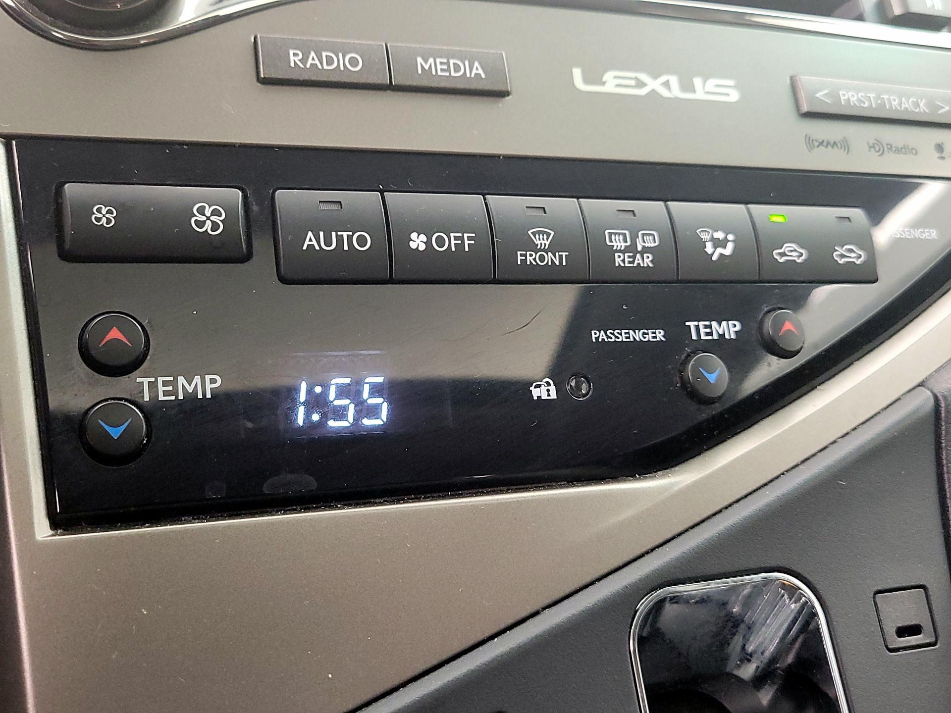 Thumbnail: 2015 Lexus RX - 17