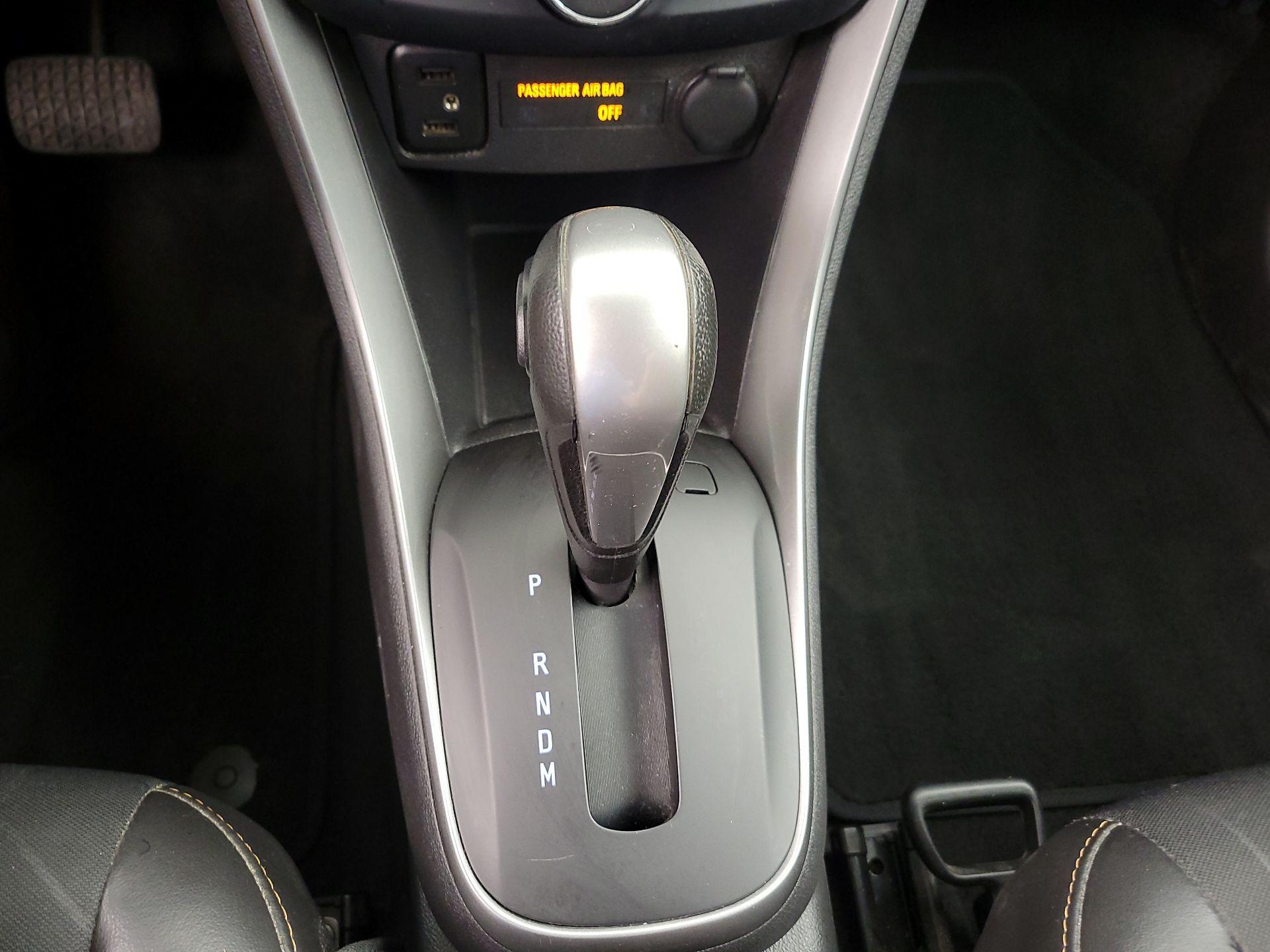 Thumbnail: 2020 Chevrolet Trax - 17