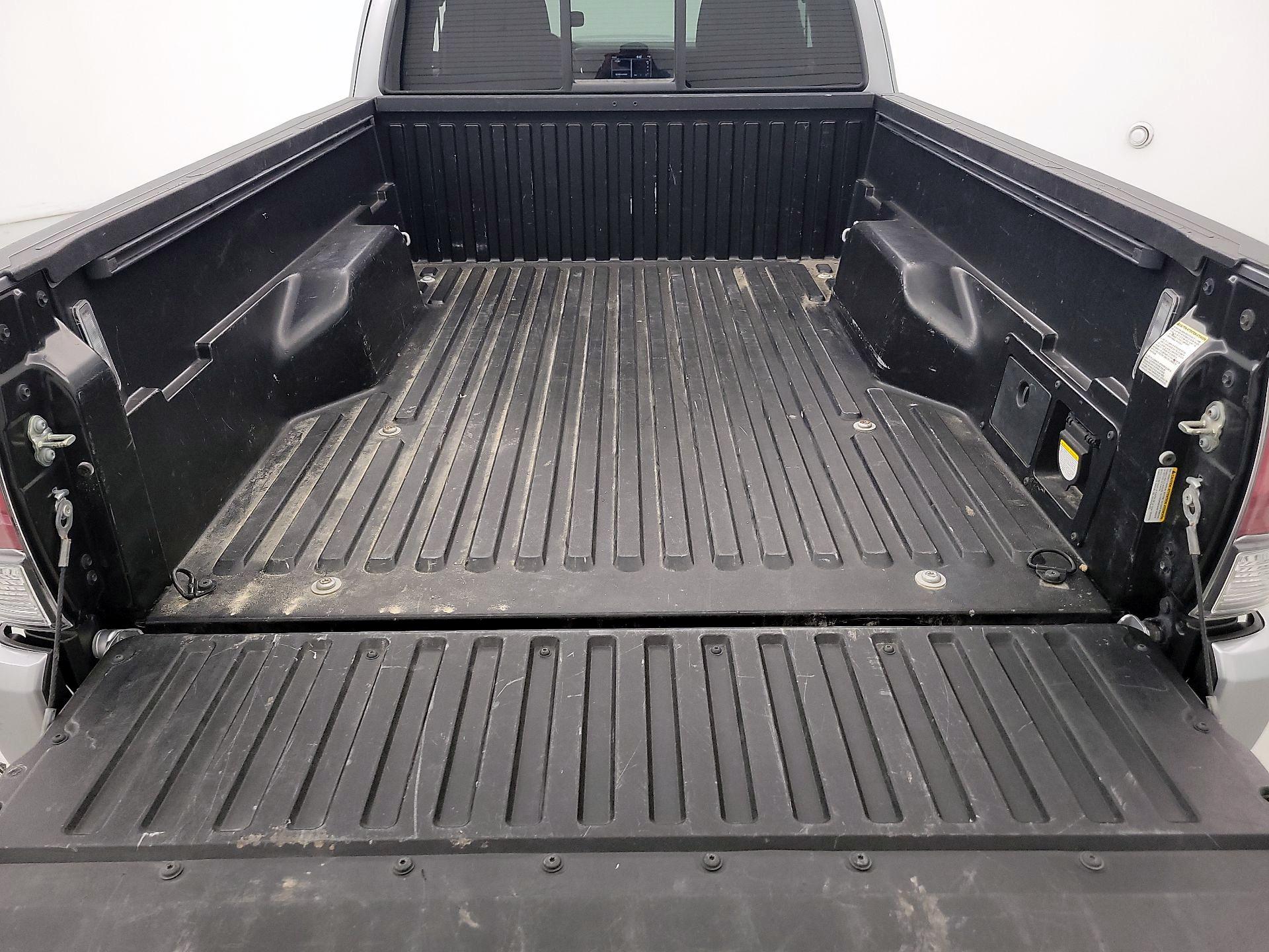 Thumbnail: 2020 Toyota Tacoma - 20