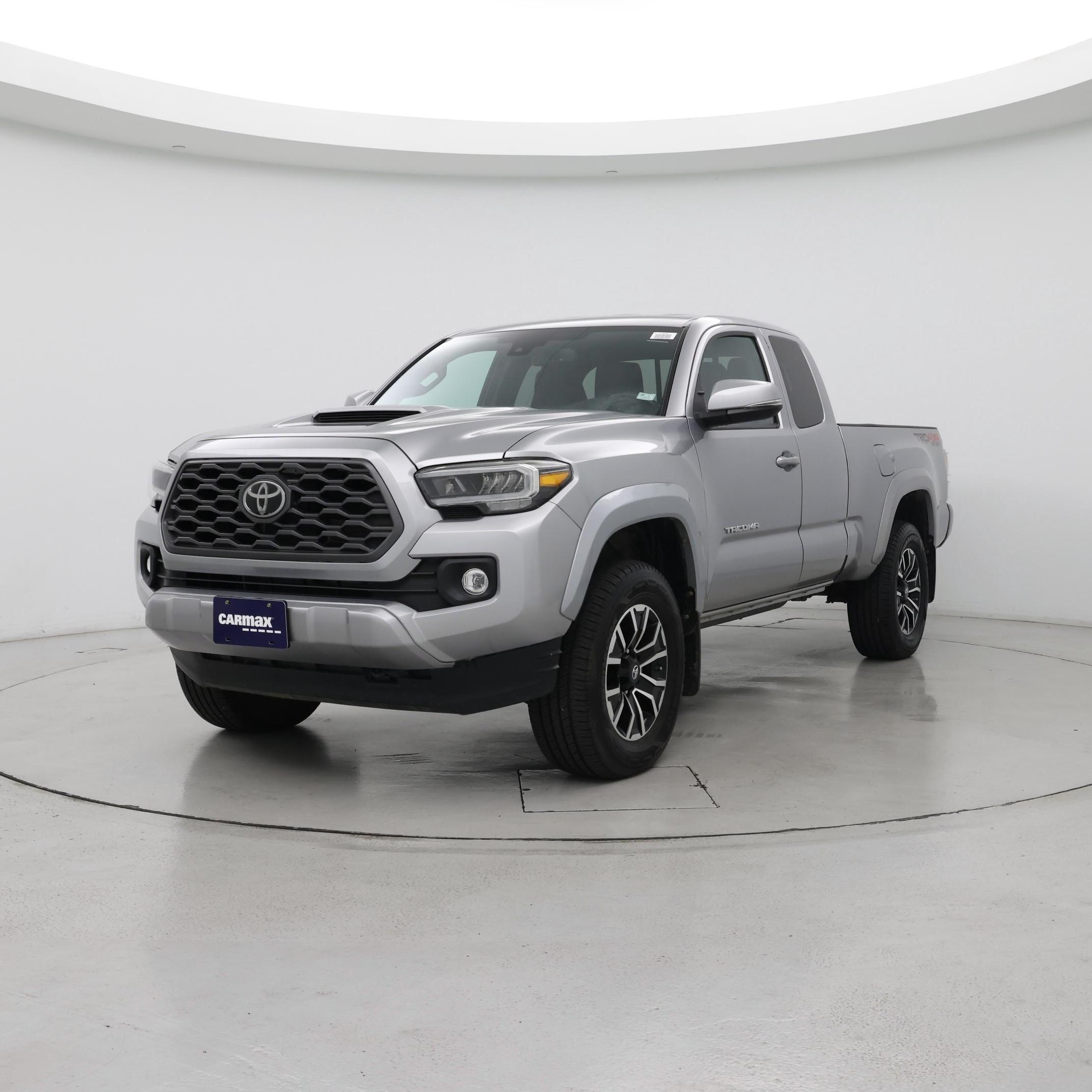 Thumbnail: 2020 Toyota Tacoma - 4