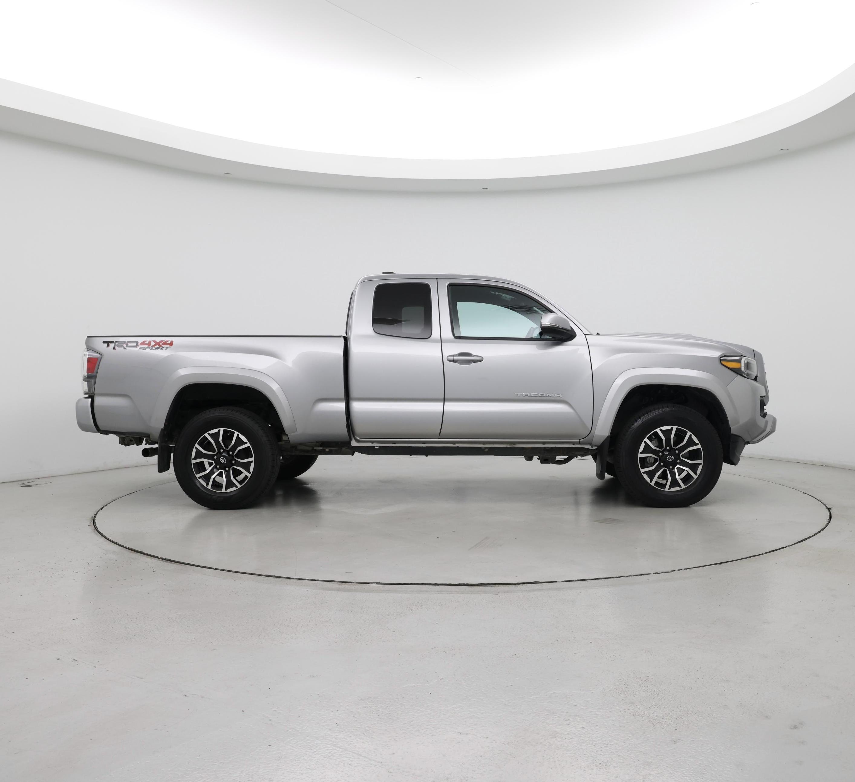 Thumbnail: 2020 Toyota Tacoma - 7