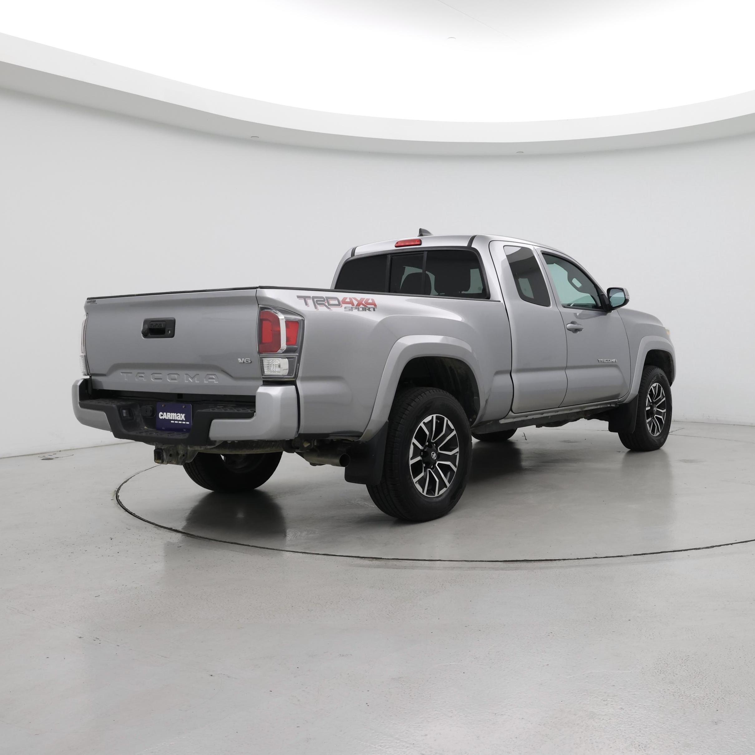 Thumbnail: 2020 Toyota Tacoma - 8