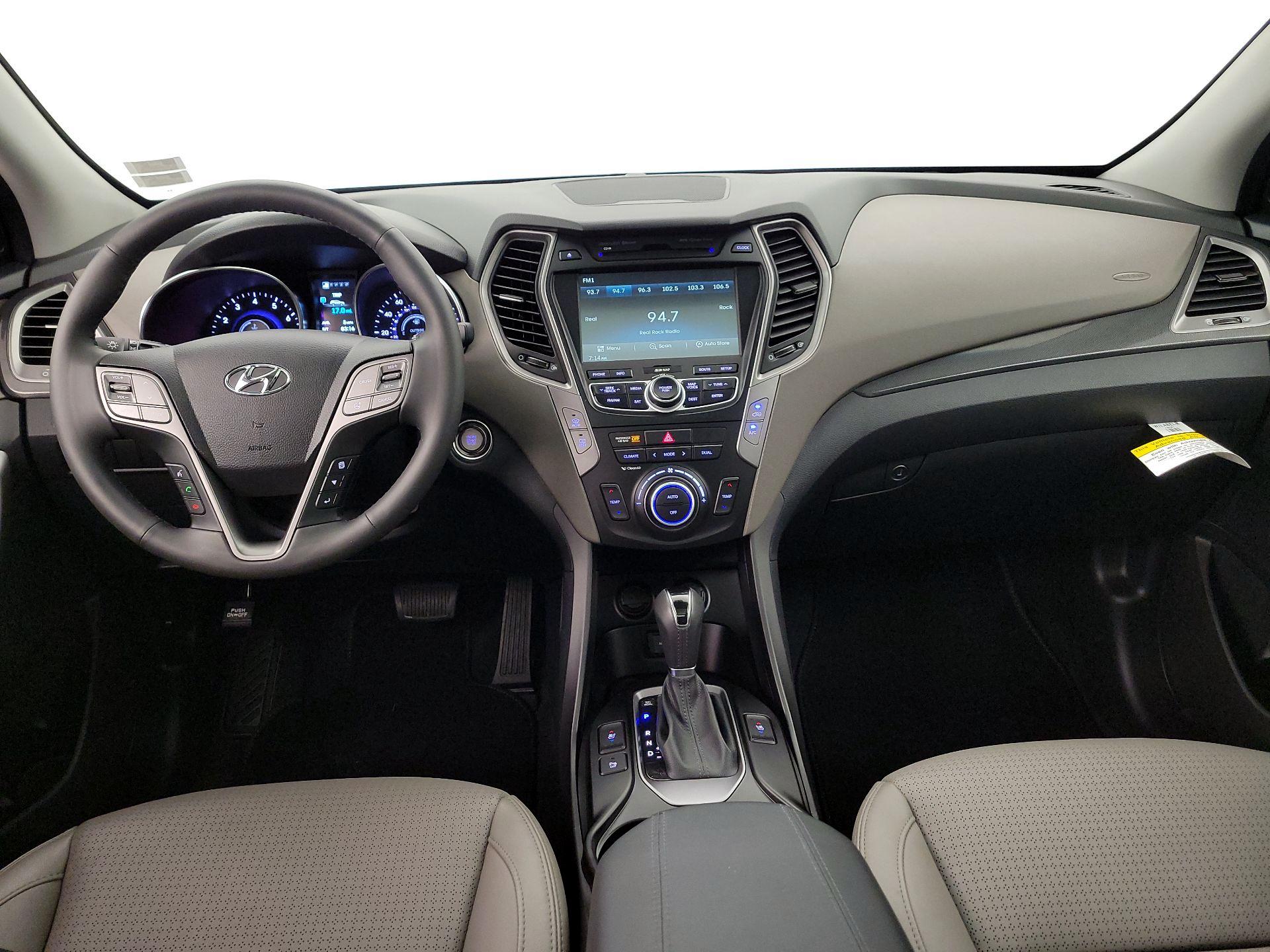 Thumbnail: 2015 Hyundai Santa Fe - 9
