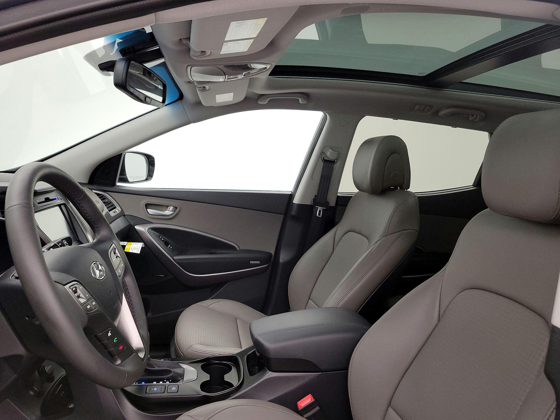Thumbnail: 2015 Hyundai Santa Fe - 20
