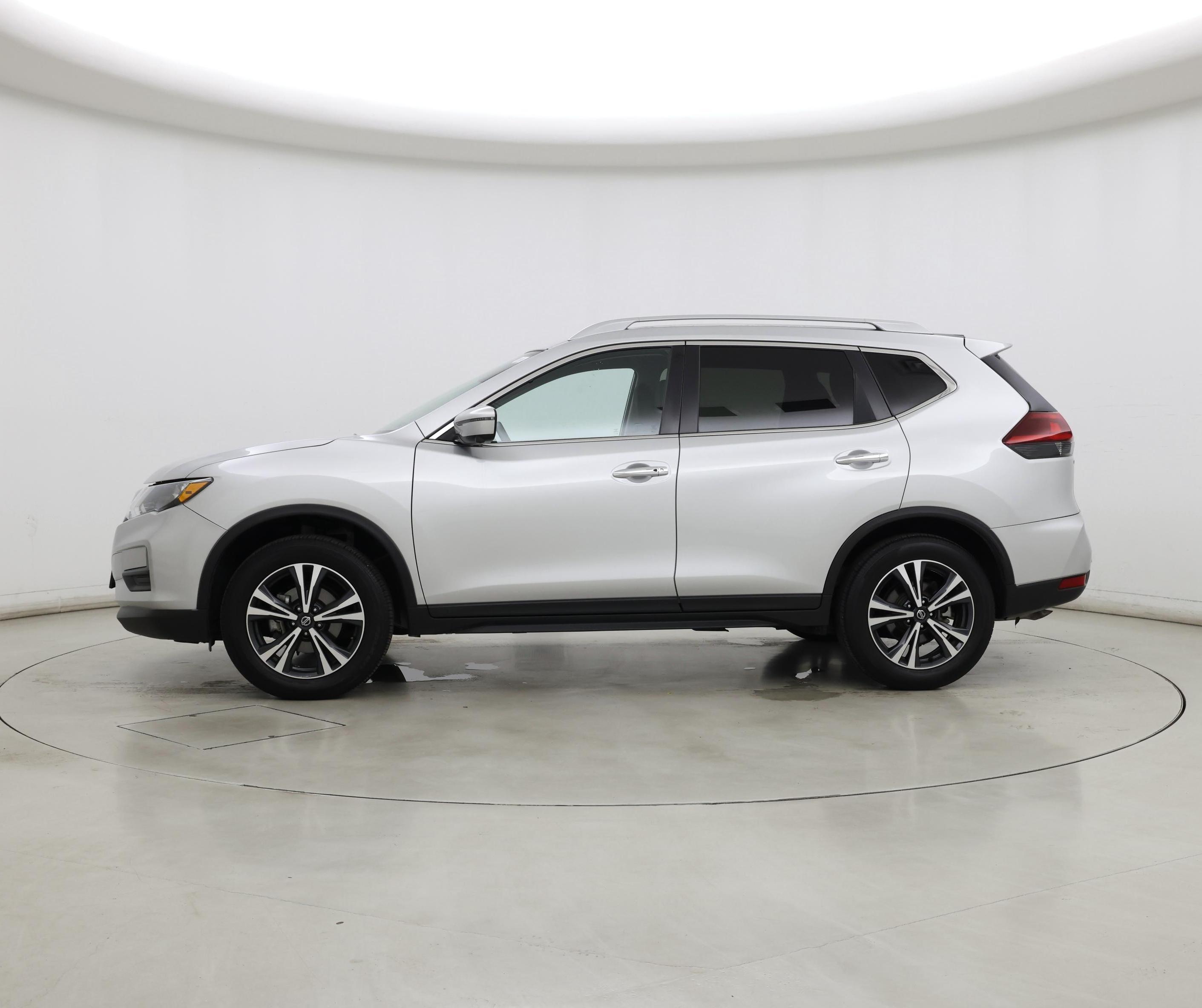 Thumbnail: 2020 Nissan Rogue - 3