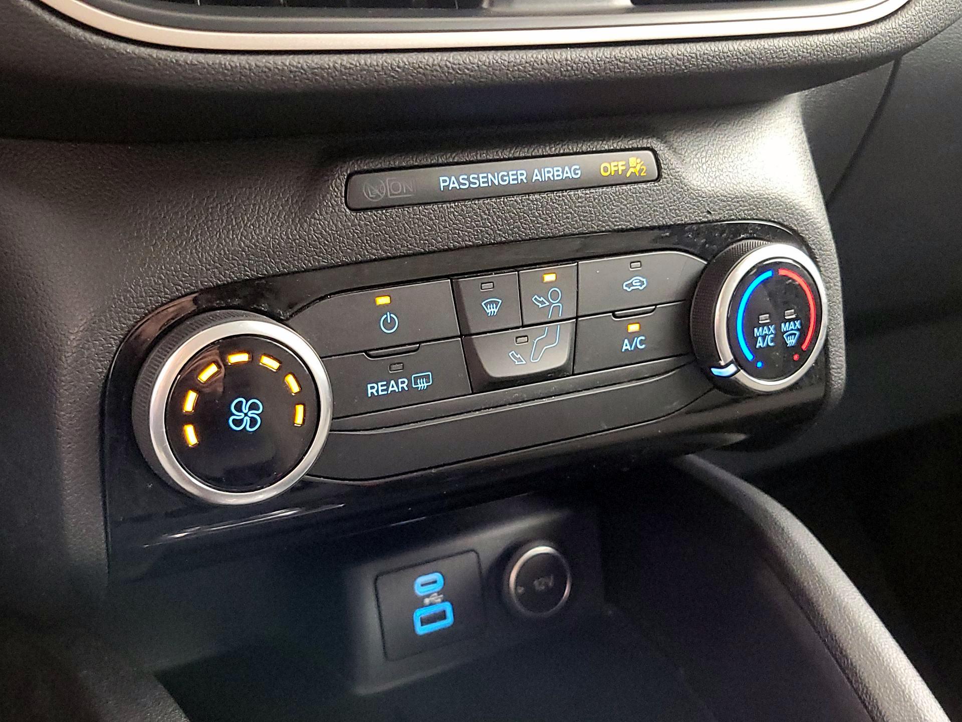 Thumbnail: 2021 Ford Escape - 16