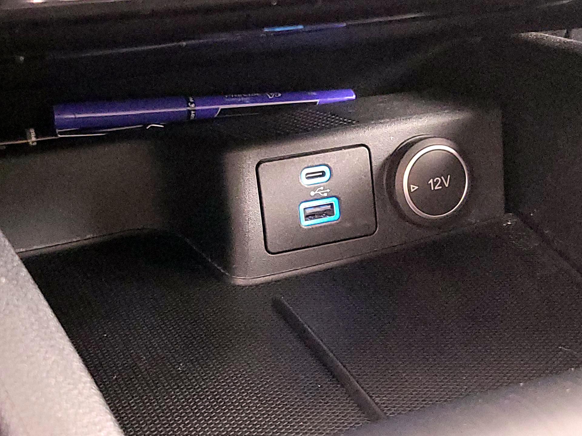 Thumbnail: 2021 Ford Escape - 18