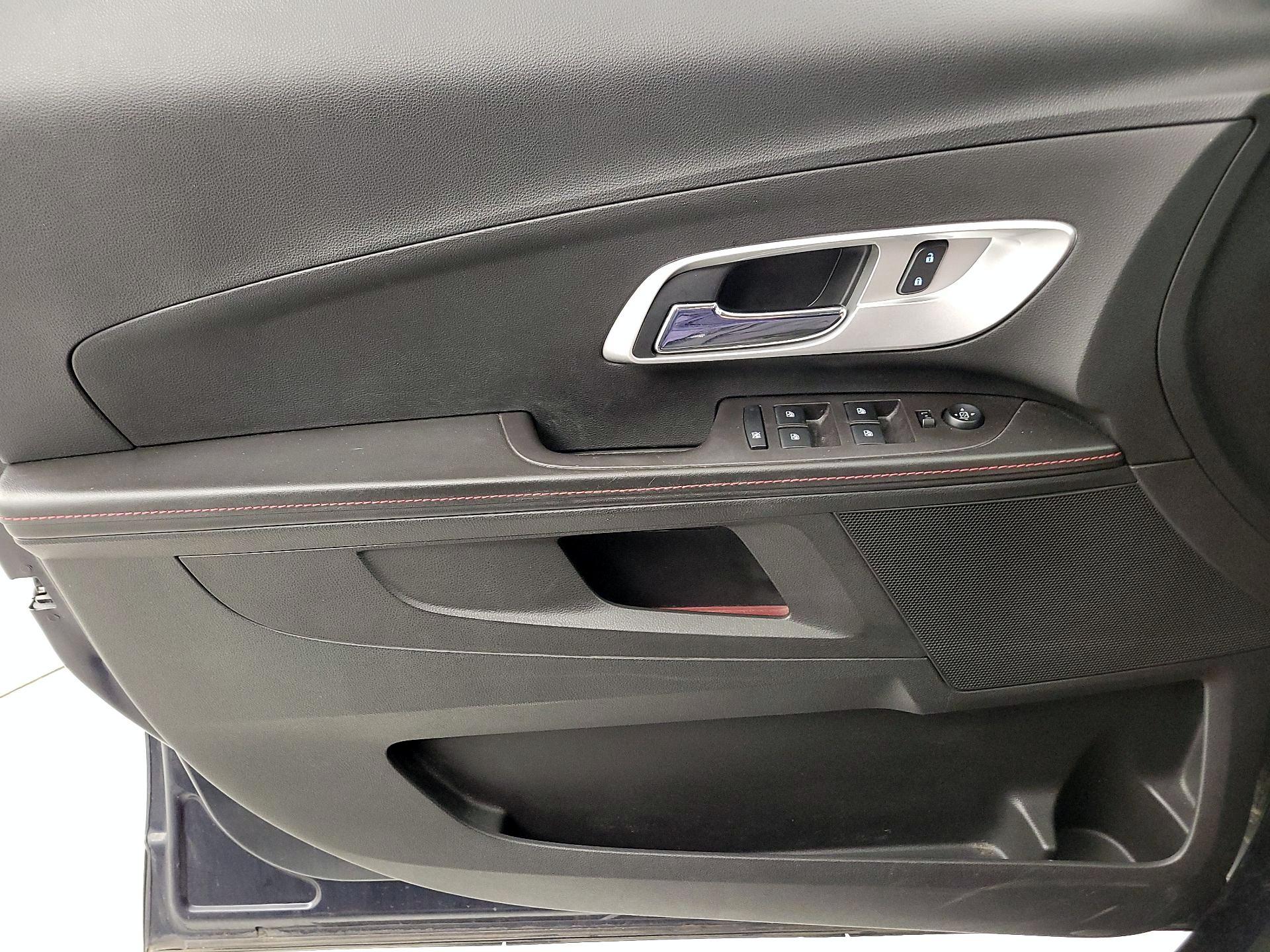 Thumbnail: 2015 Chevrolet Equinox - 12
