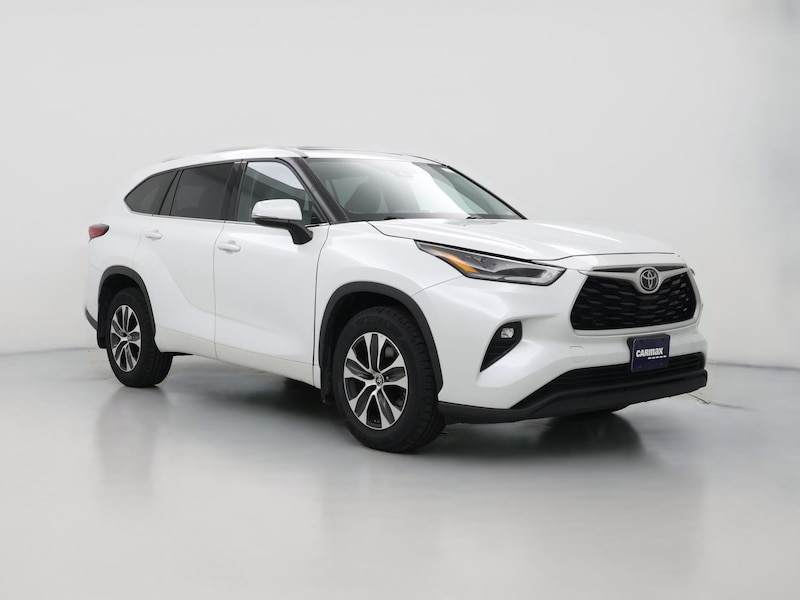 2022 Toyota Highlander XLE -
                  Overland Park, KS