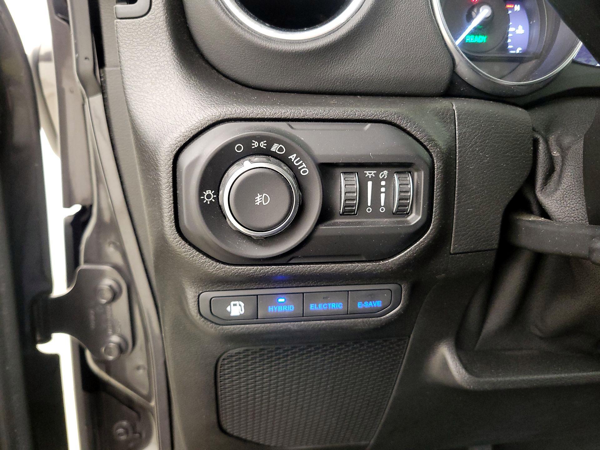 Thumbnail: 2021 Jeep Wrangler - 13