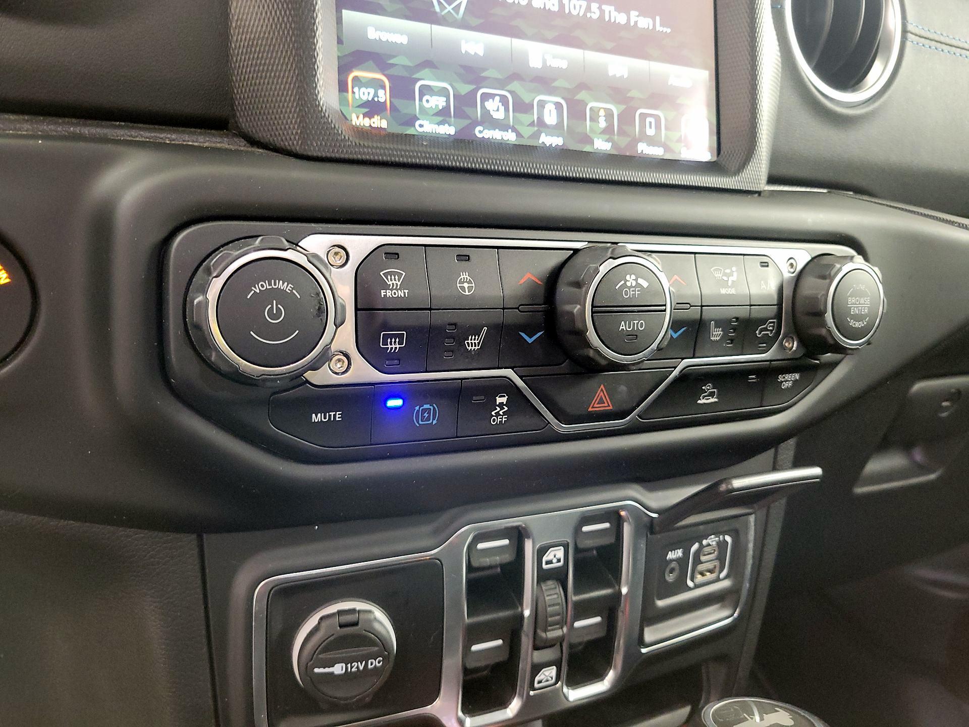 Thumbnail: 2021 Jeep Wrangler - 17