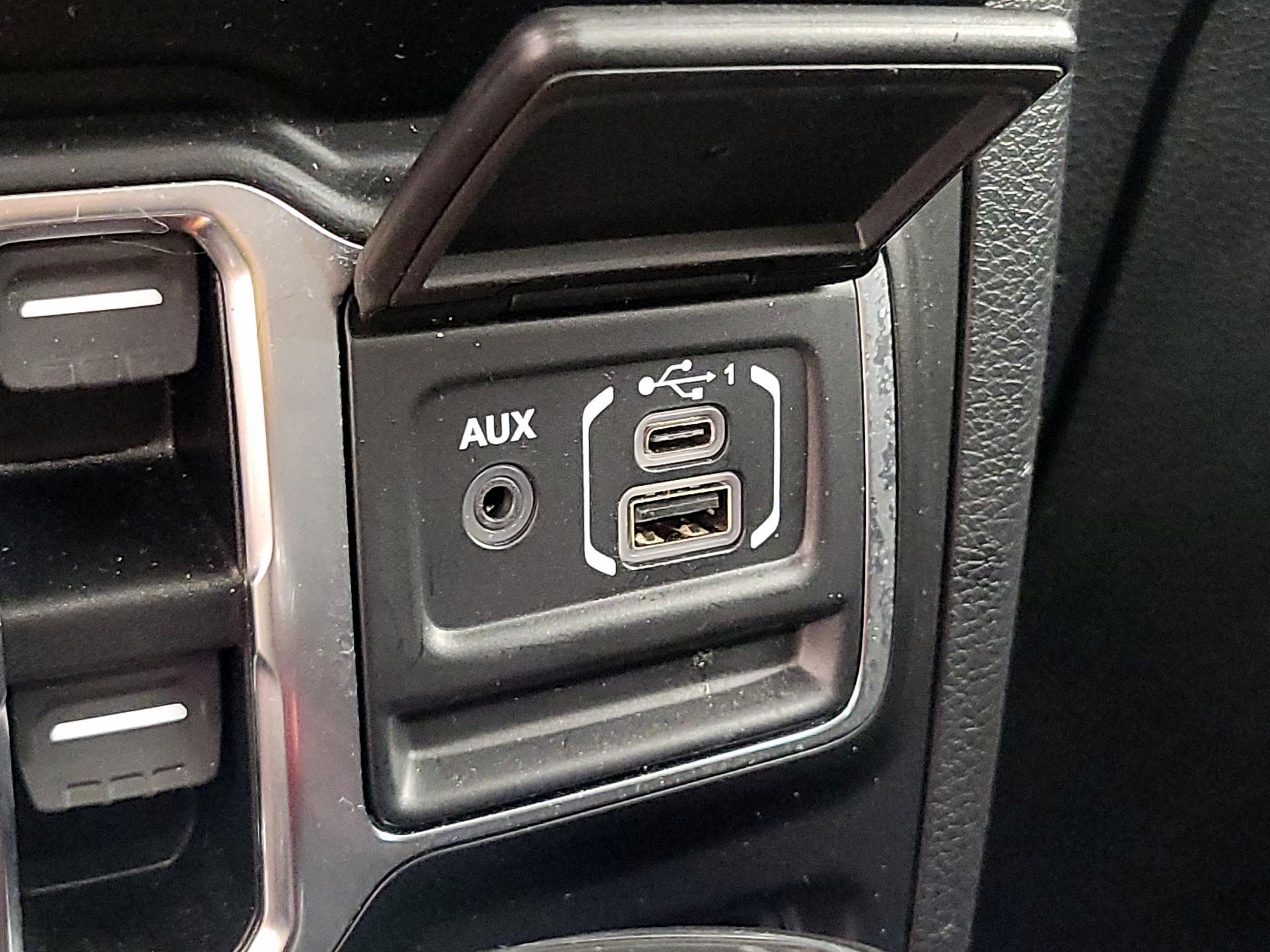 Thumbnail: 2021 Jeep Wrangler - 19